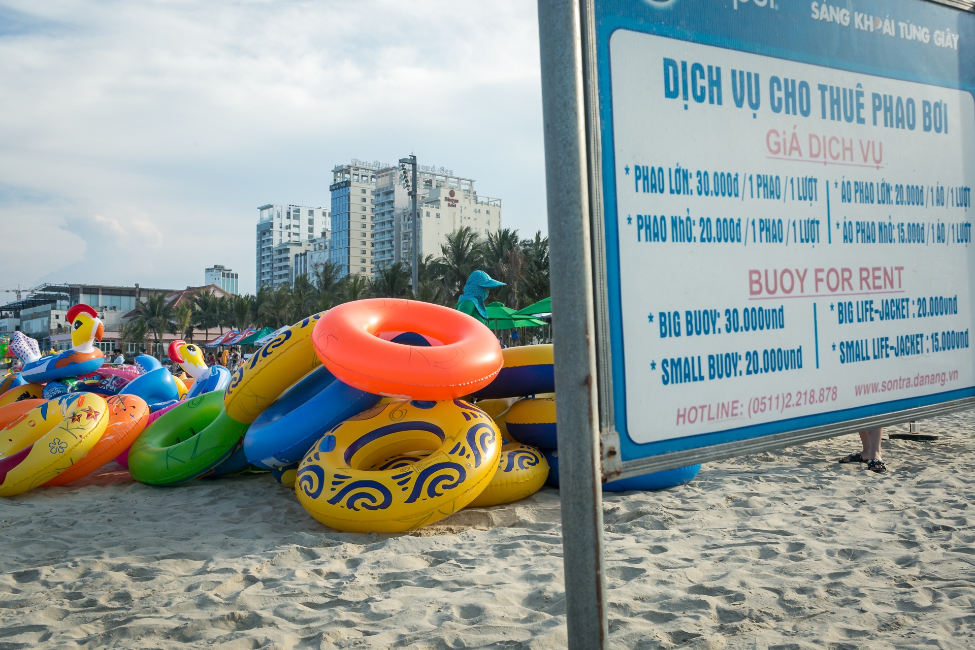 du khach dong nghit bien da nang trong ngay nghi le cuoi cung anh 5