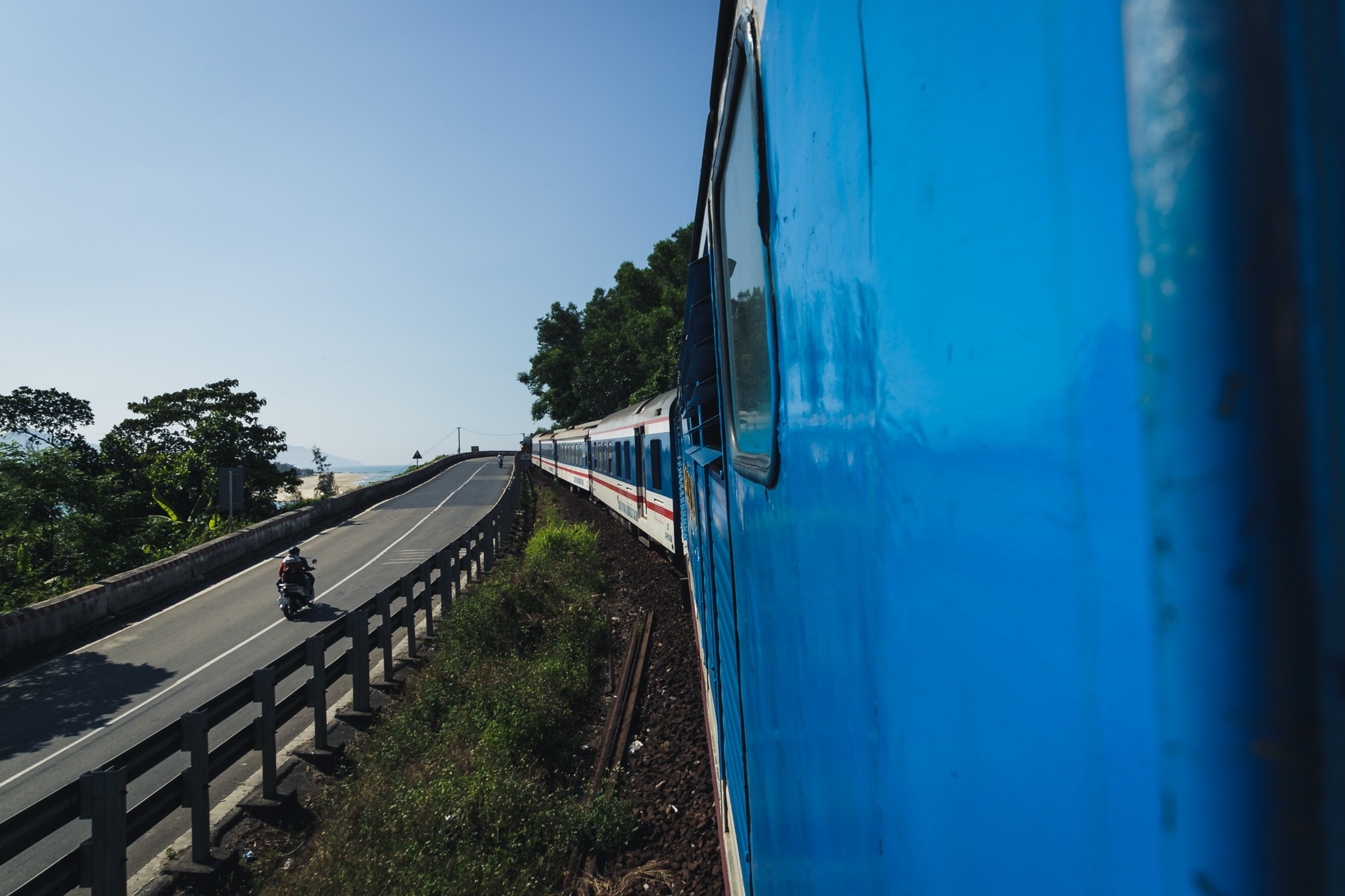 cuộc sống bên trong cabin đầu máy tàu hỏa ảnh 27 cuoc song ben trong cabin dau may tau hoa anh 27