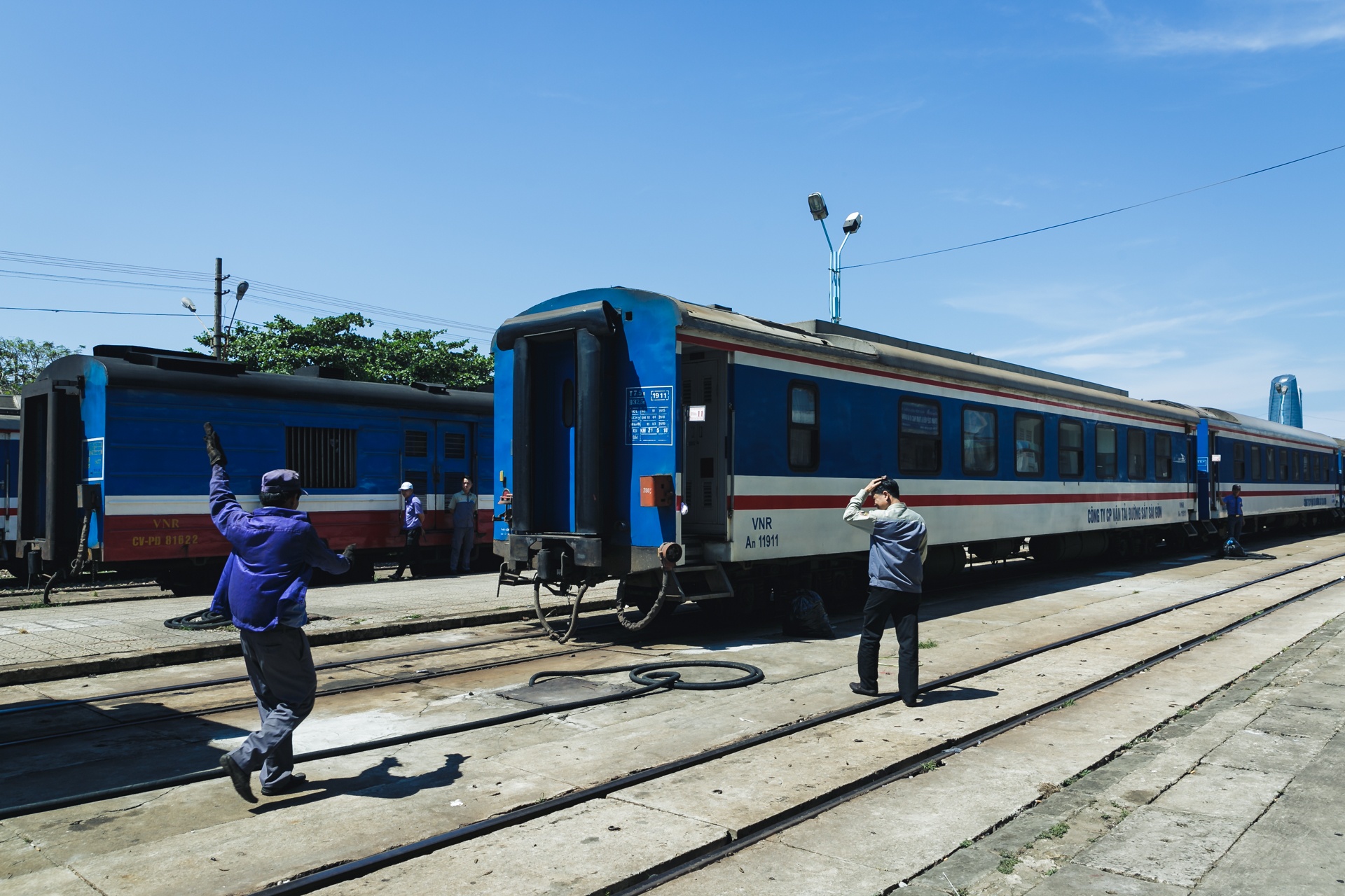 cuộc sống bên trong cabin đầu máy tàu hỏa ảnh 3 cuoc song ben trong cabin dau may tau hoa anh 3
