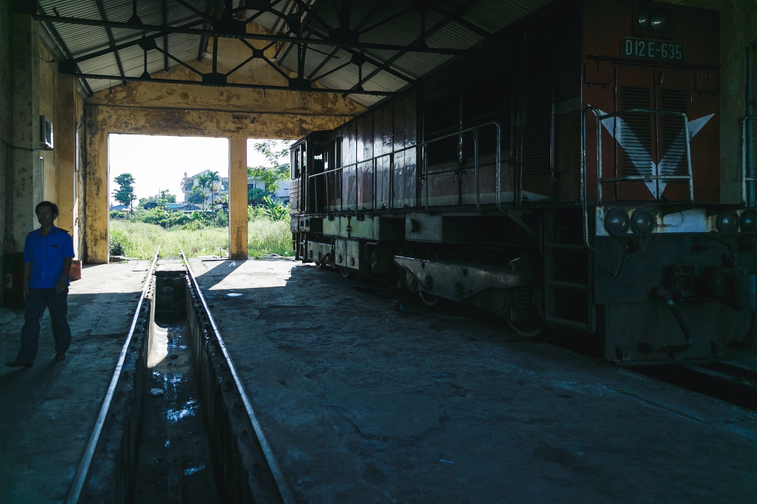 cuoc song ben trong cabin dau may tau hoa anh 25