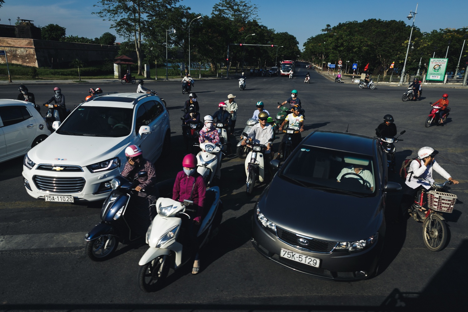 cuoc song ben trong cabin dau may tau hoa anh 29