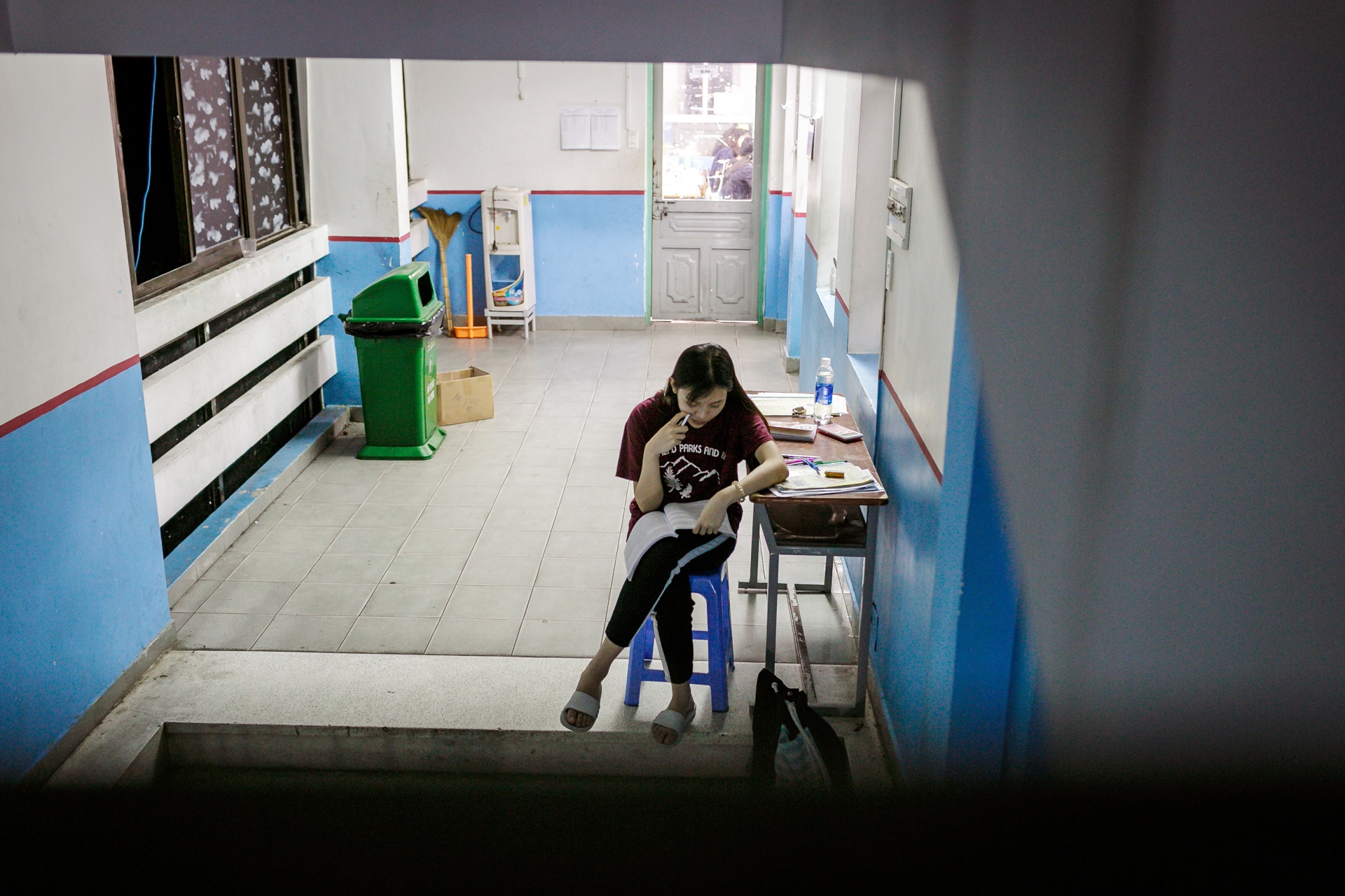 sĩ tử ráo riết ôn luyện cho kì thi THPT quốc gia ảnh 27 si tu rao riet on luyen cho ki thi THPT quoc gia anh 27