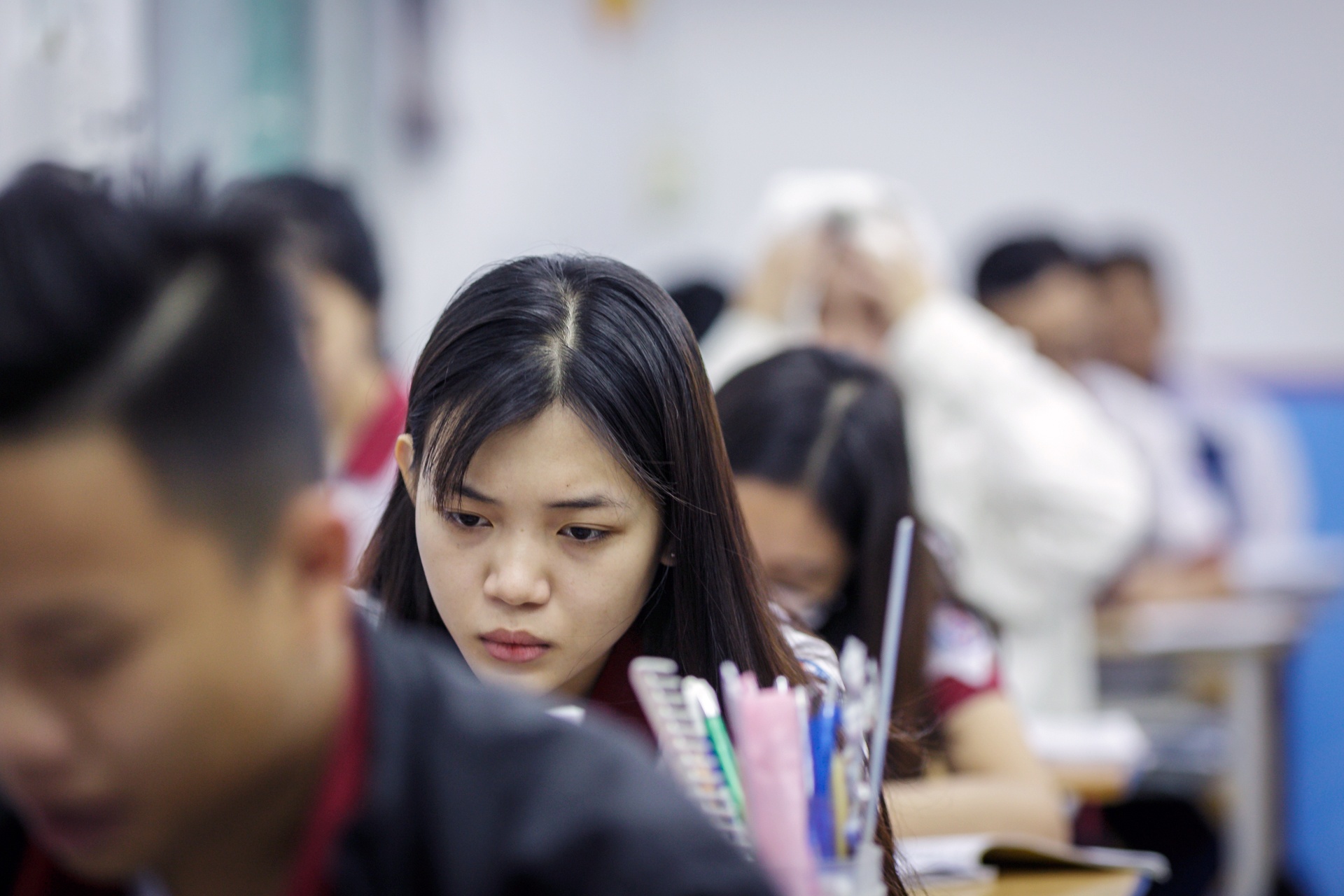 sĩ tử ráo riết ôn luyện cho kì thi THPT quốc gia ảnh 28 si tu rao riet on luyen cho ki thi THPT quoc gia anh 28