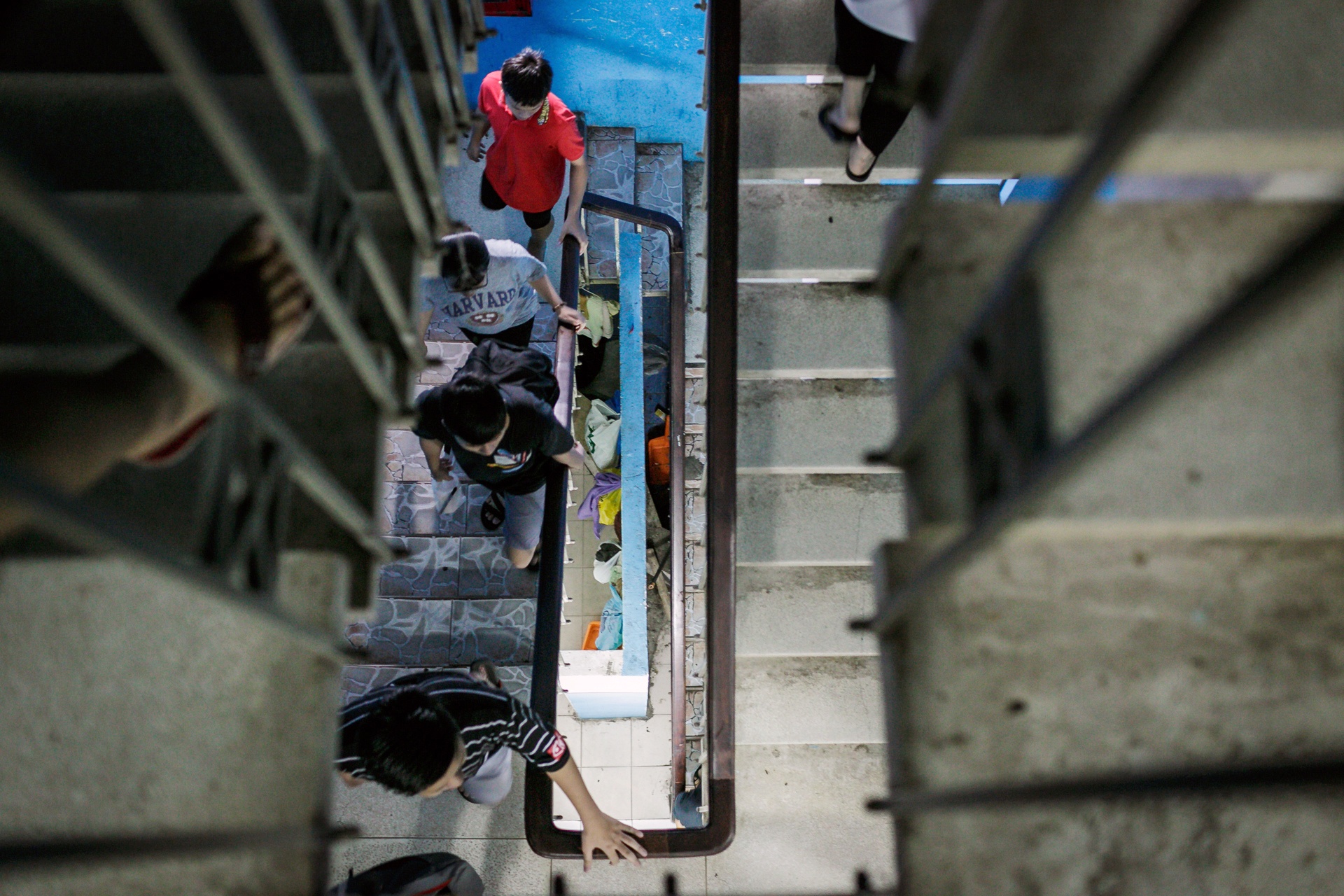 sĩ tử ráo riết ôn luyện cho kì thi THPT quốc gia ảnh 6 si tu rao riet on luyen cho ki thi THPT quoc gia anh 6