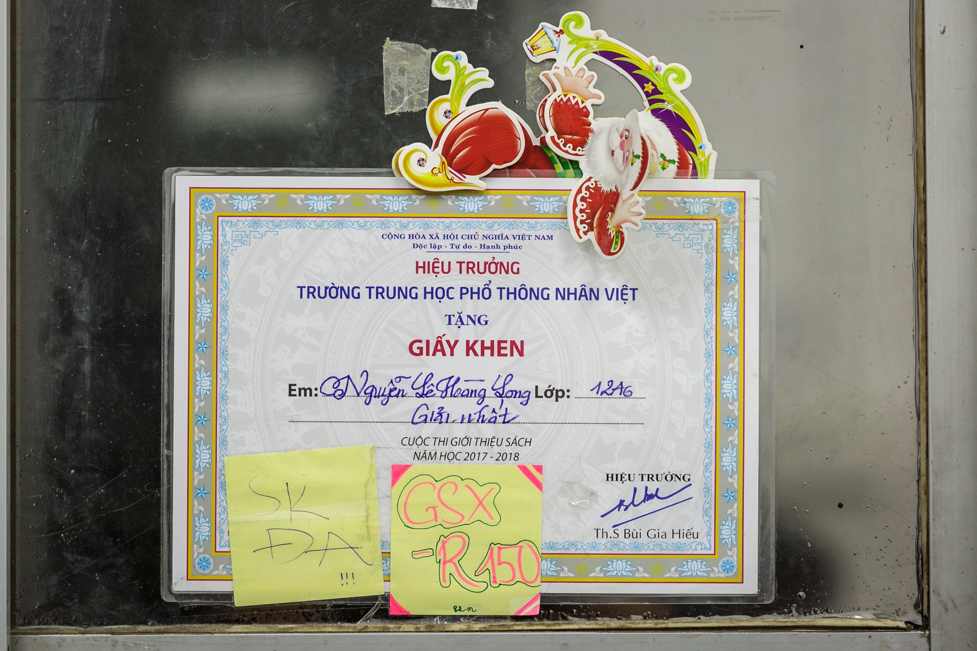 sĩ tử ráo riết ôn luyện cho kì thi THPT quốc gia ảnh 35 si tu rao riet on luyen cho ki thi THPT quoc gia anh 35