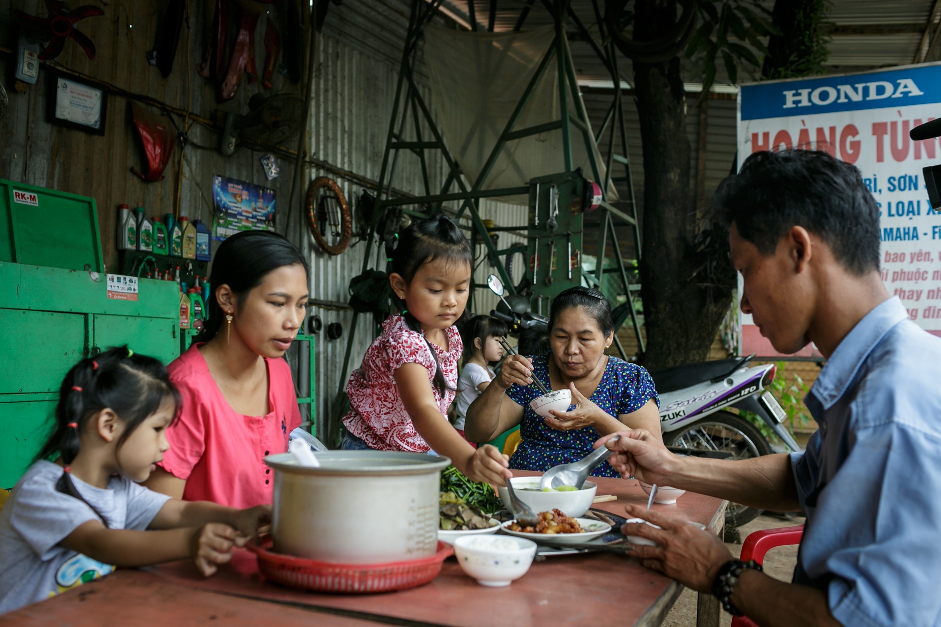 cap doi so sinh trao nham o Binh Phuoc gio ra sao? anh 16