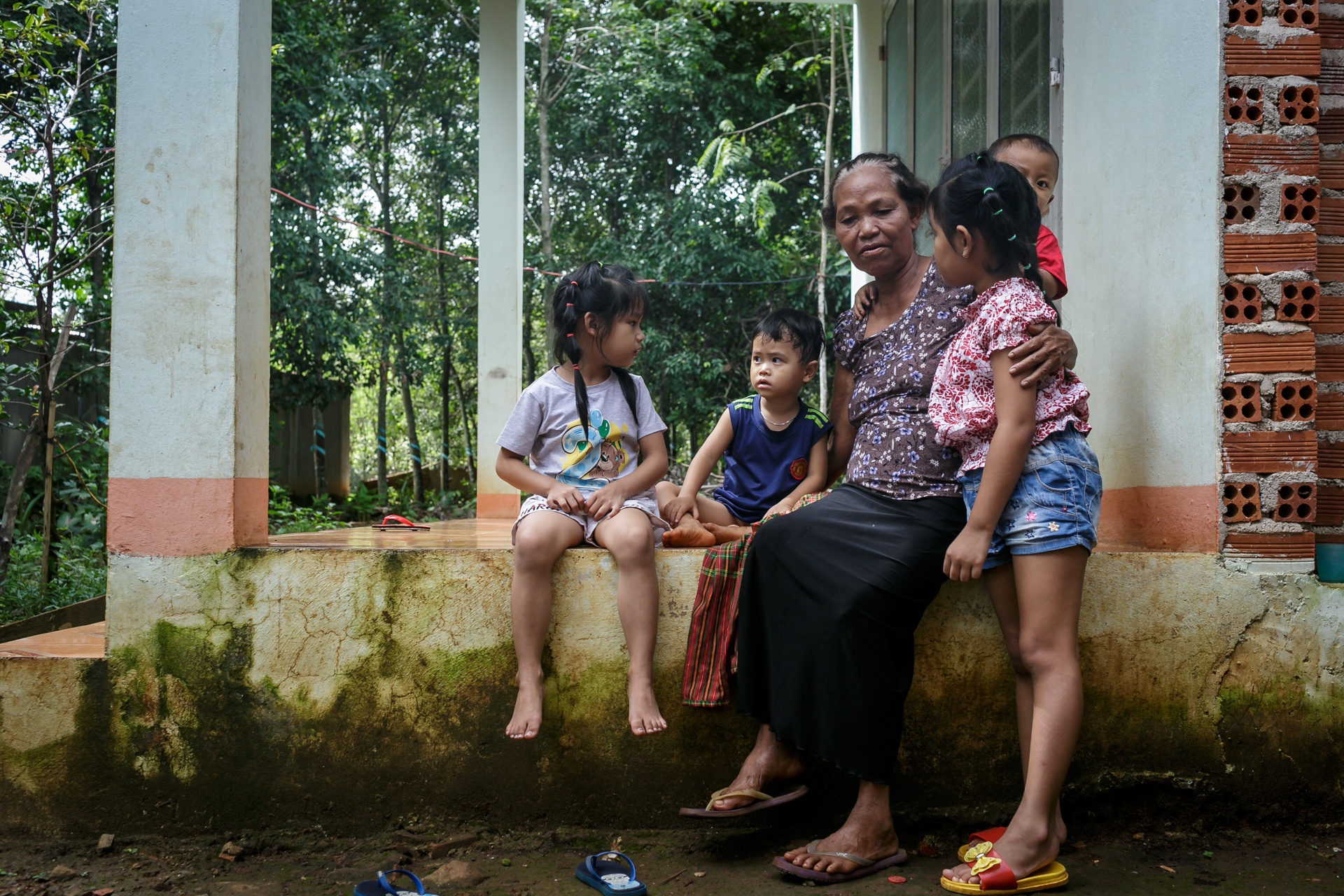 cap doi so sinh trao nham o Binh Phuoc gio ra sao? anh 26