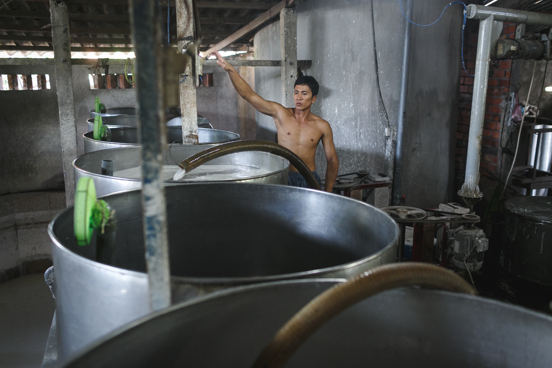 lang bot tram nam tuoi ben dong cuu long anh 17