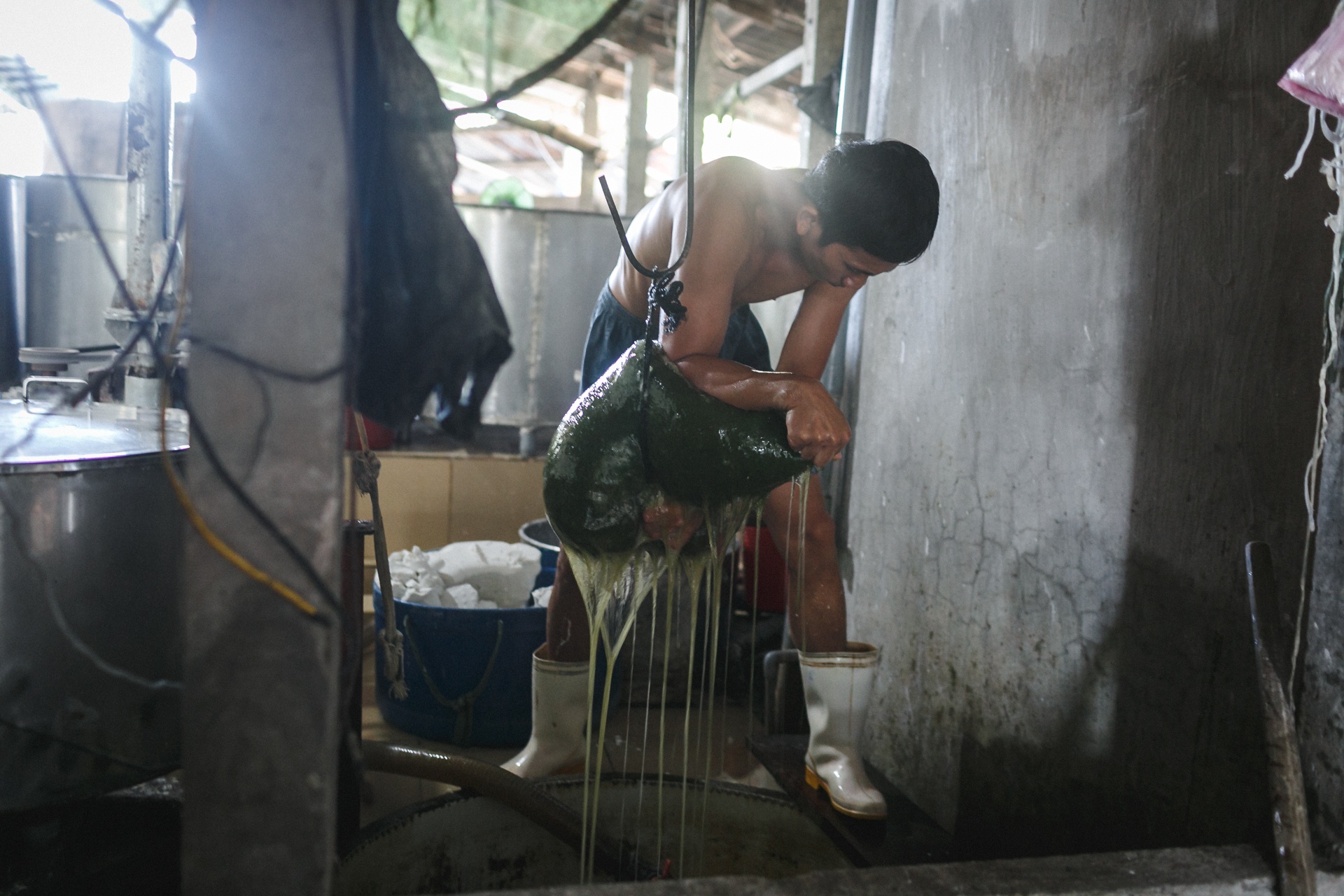 lang bot tram nam tuoi ben dong cuu long anh 16