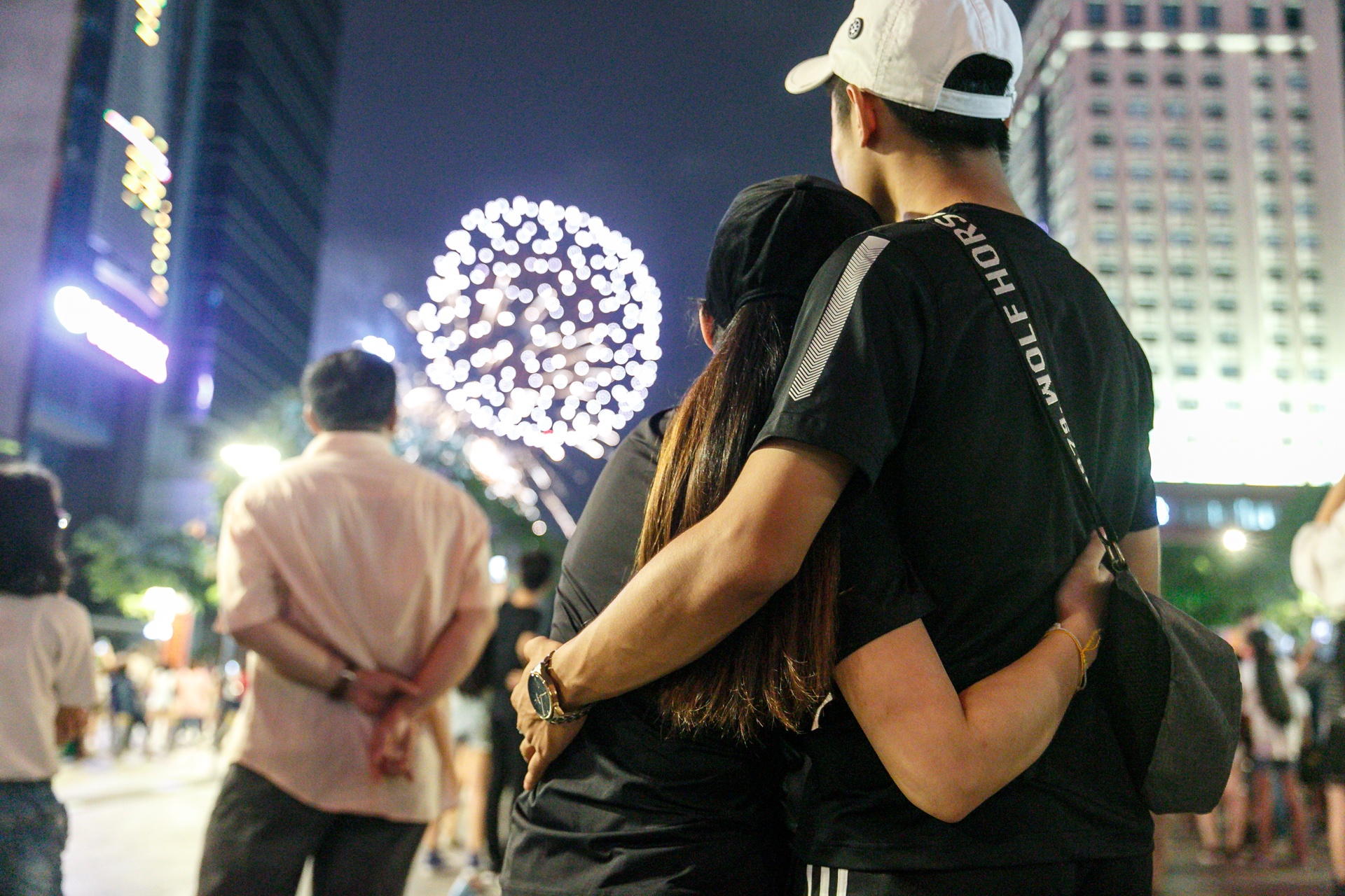 phao hoa ruc sang tren song Sai Gon ngay le quoc khanh anh 3