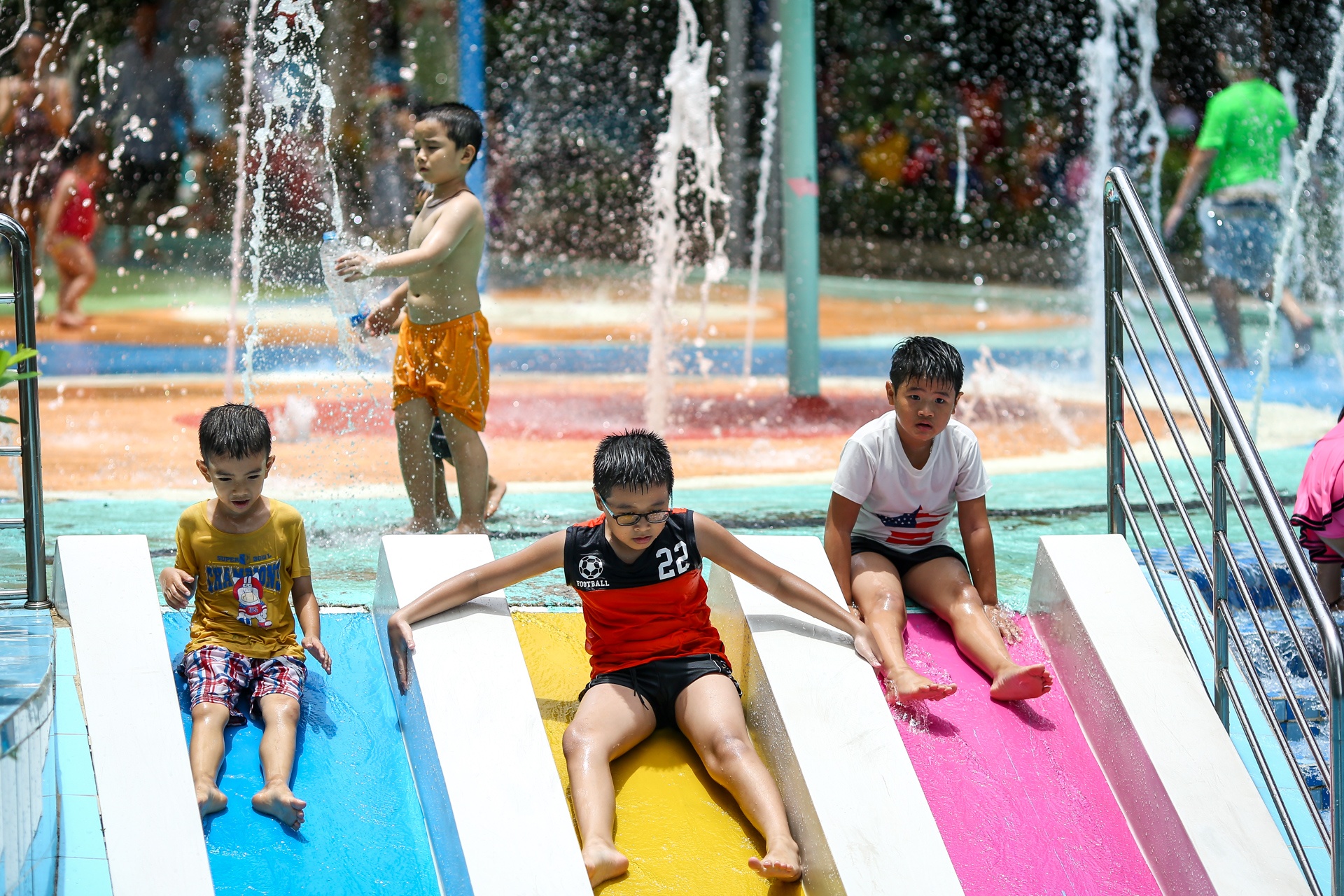 nguoi dan mang leuvong den Thao Cam Vien anh 7