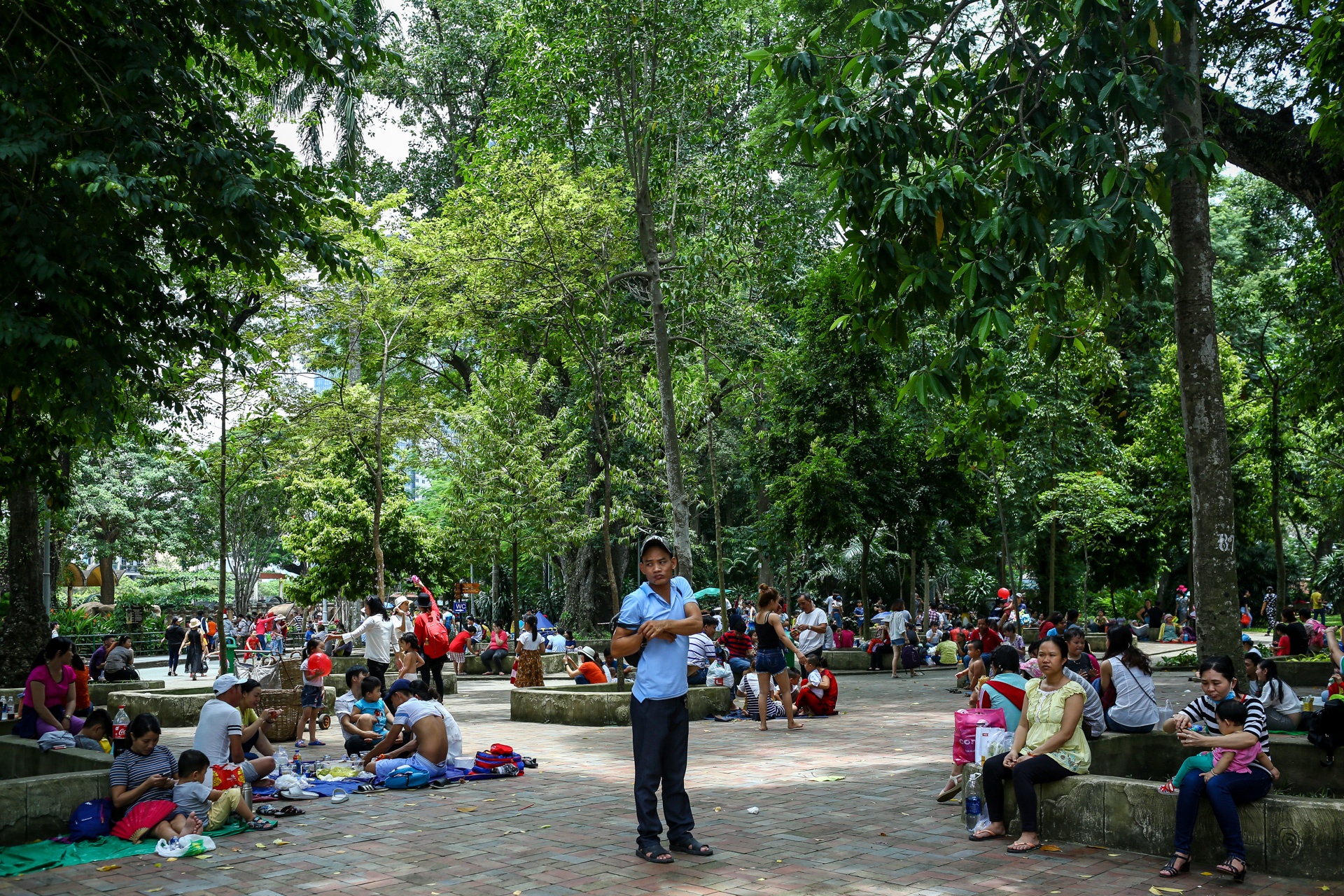 nguoi dan mang leuvong den Thao Cam Vien anh 8