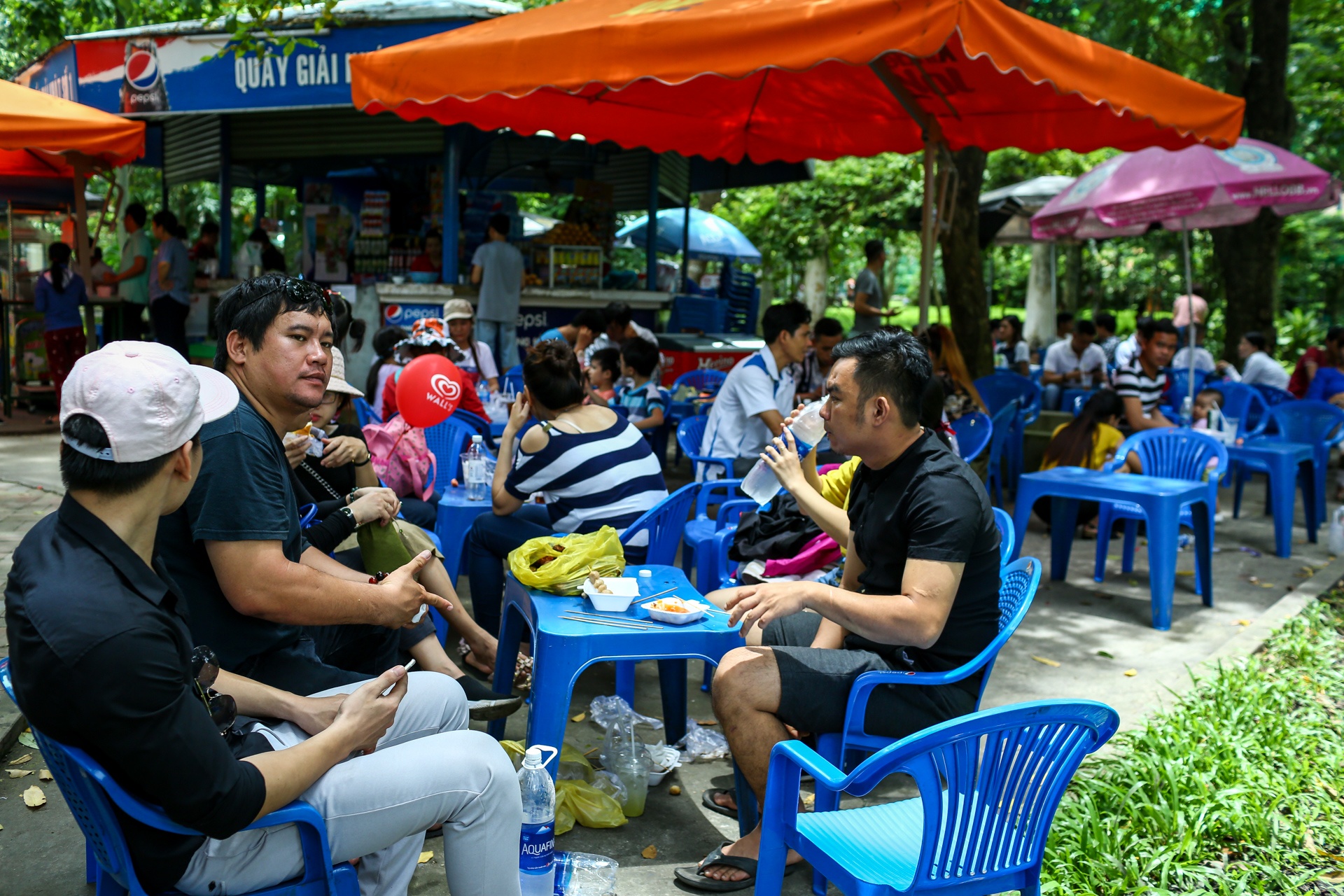 nguoi dan mang leuvong den Thao Cam Vien anh 13