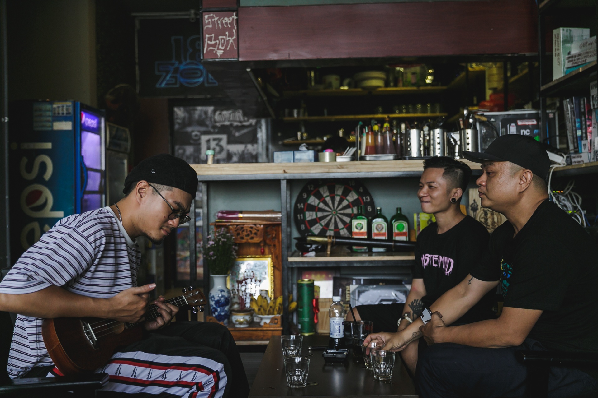 thay giao tieng Anh theo duoi dam me rap anh 16