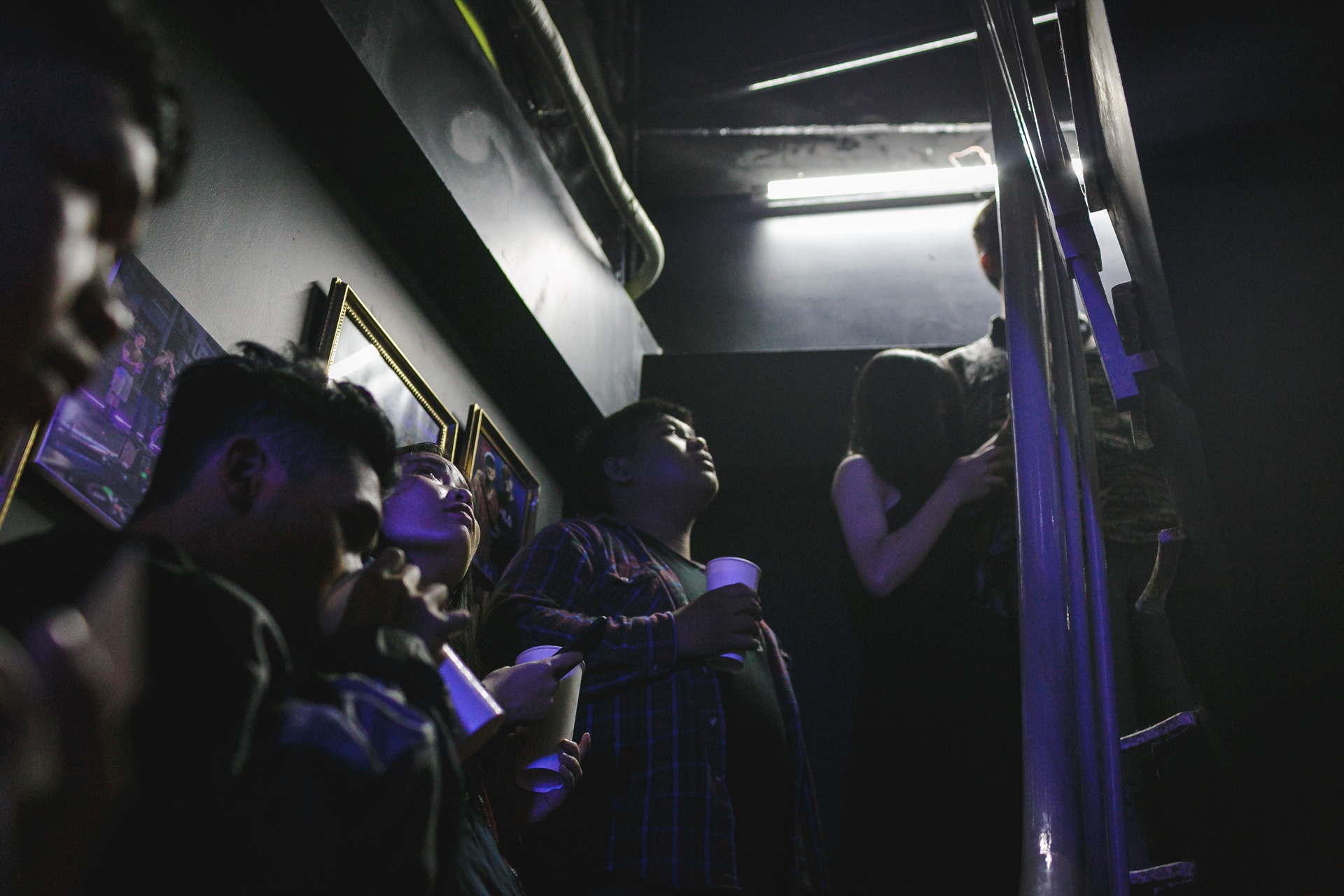 thay giao tieng Anh theo duoi dam me rap anh 6