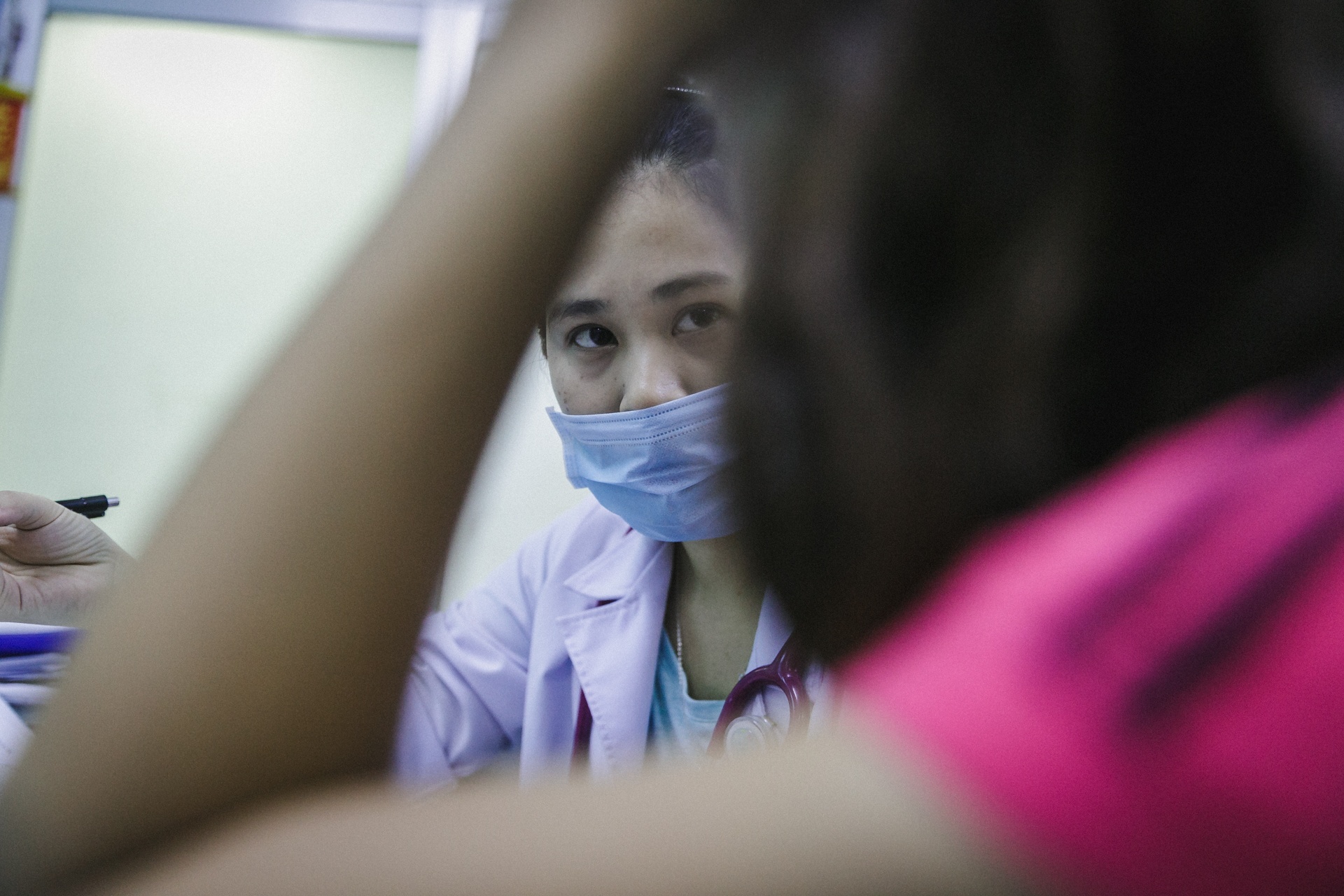 bệnh viện nhi Sài Gòn ‘vỡ trận’ vì dịch chồng dịch ảnh 20 benh vien nhi Sai Gon ‘vo tran’ vi dich chong dich anh 20