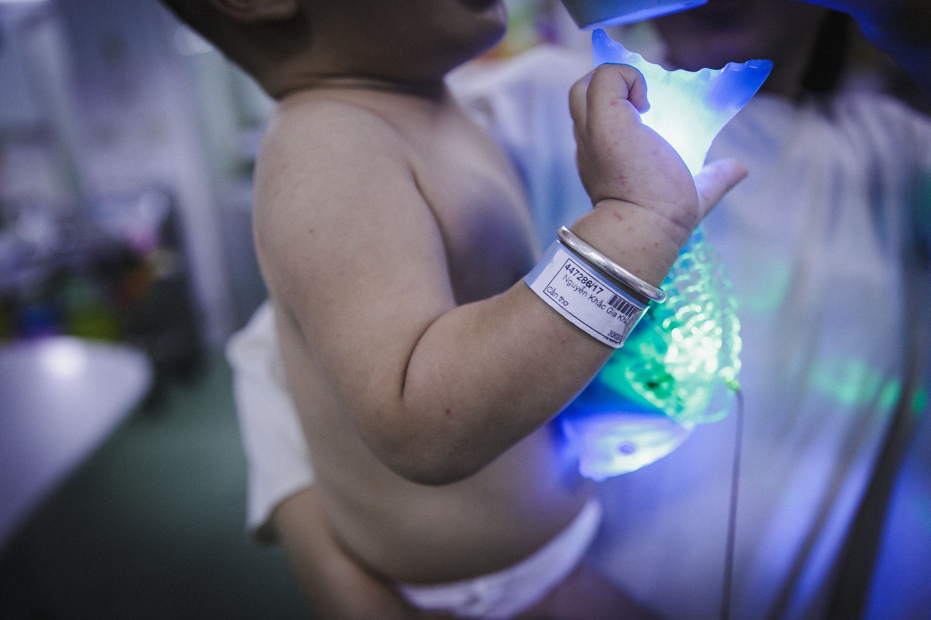 bệnh viện nhi Sài Gòn ‘vỡ trận’ vì dịch chồng dịch ảnh 21 benh vien nhi Sai Gon ‘vo tran’ vi dich chong dich anh 21