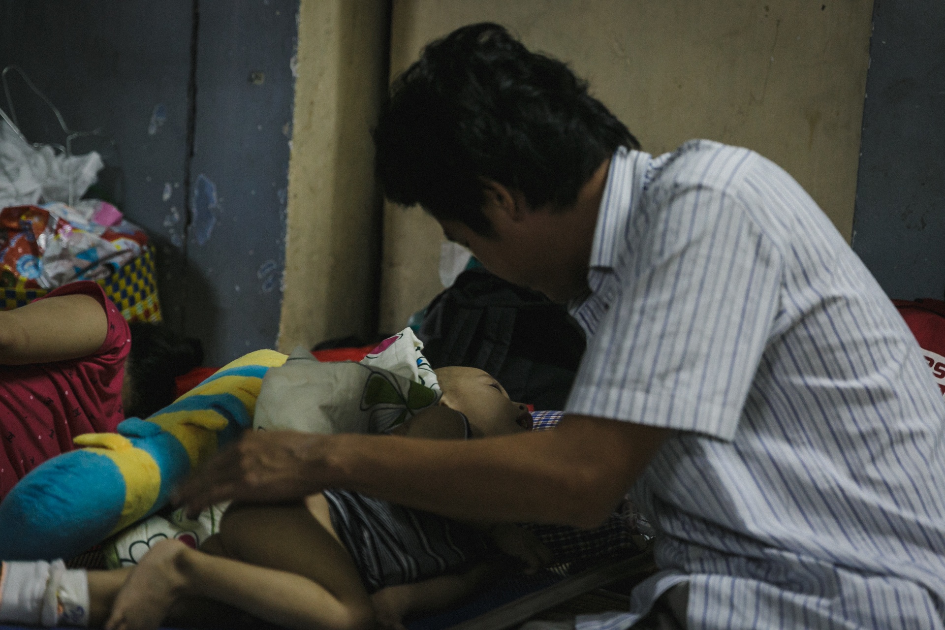 bệnh viện nhi Sài Gòn ‘vỡ trận’ vì dịch chồng dịch ảnh 35 benh vien nhi Sai Gon ‘vo tran’ vi dich chong dich anh 35