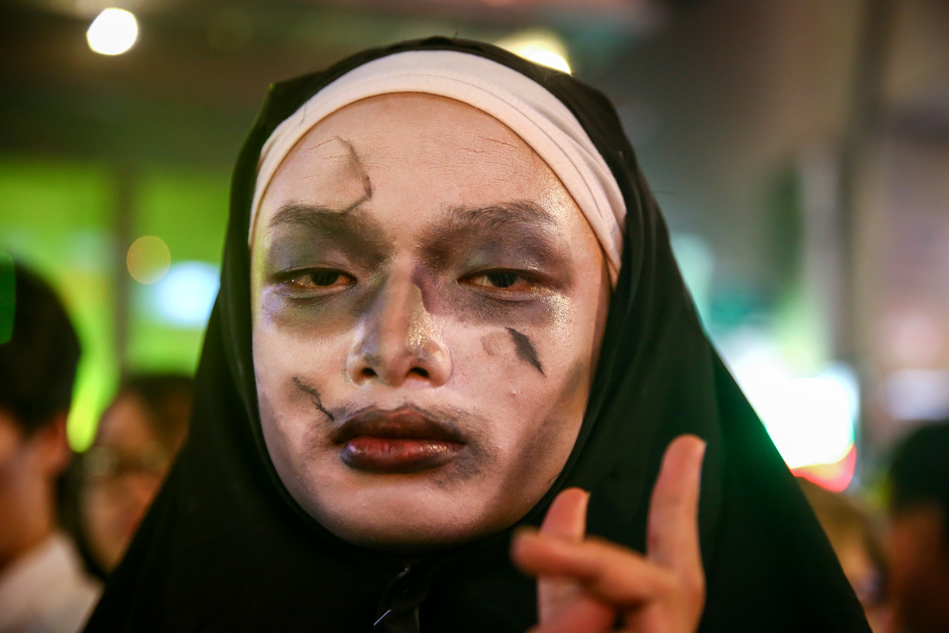 ma quy ken cung pho tay bui vien ngay Halloween anh 8