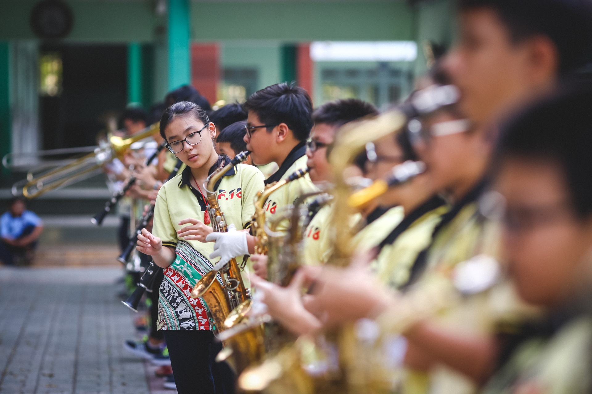 thầy giáo địa lý và đội kèn tí hon  ảnh 25 thay giao dia ly va doi ken ti hon anh 25