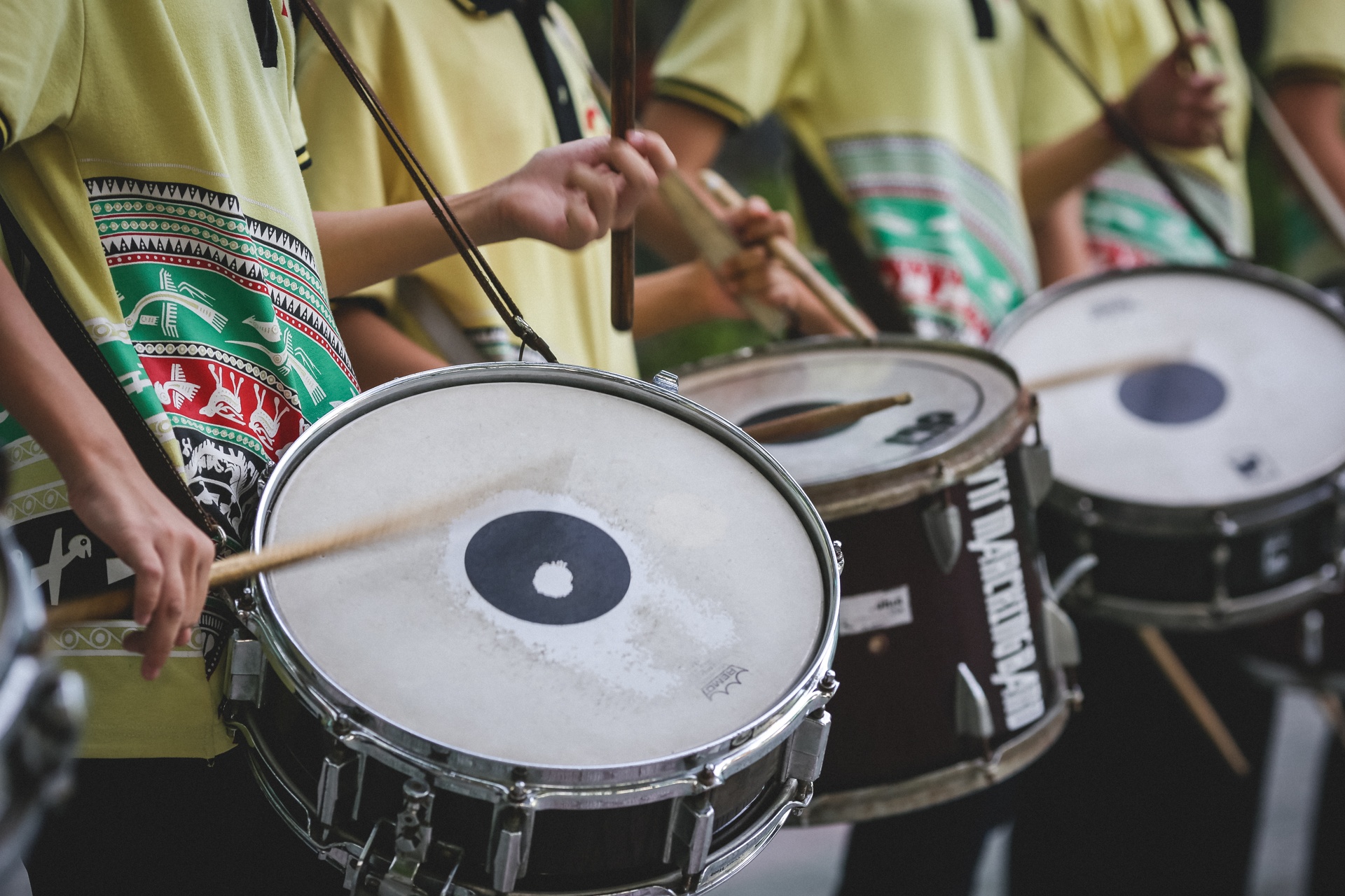 thầy giáo địa lý và đội kèn tí hon  ảnh 14 thay giao dia ly va doi ken ti hon anh 14