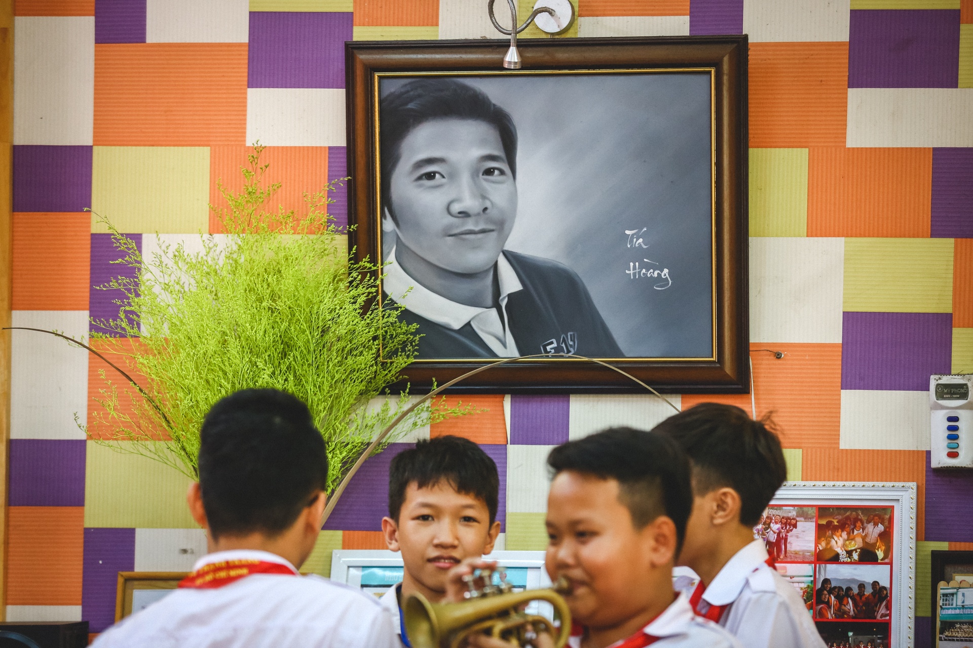thầy giáo địa lý và đội kèn tí hon  ảnh 15 thay giao dia ly va doi ken ti hon anh 15