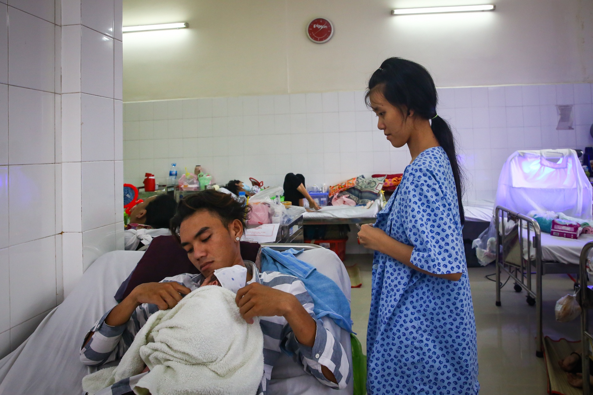 nhung em be kangaroo trong chiec tui cua me anh 19