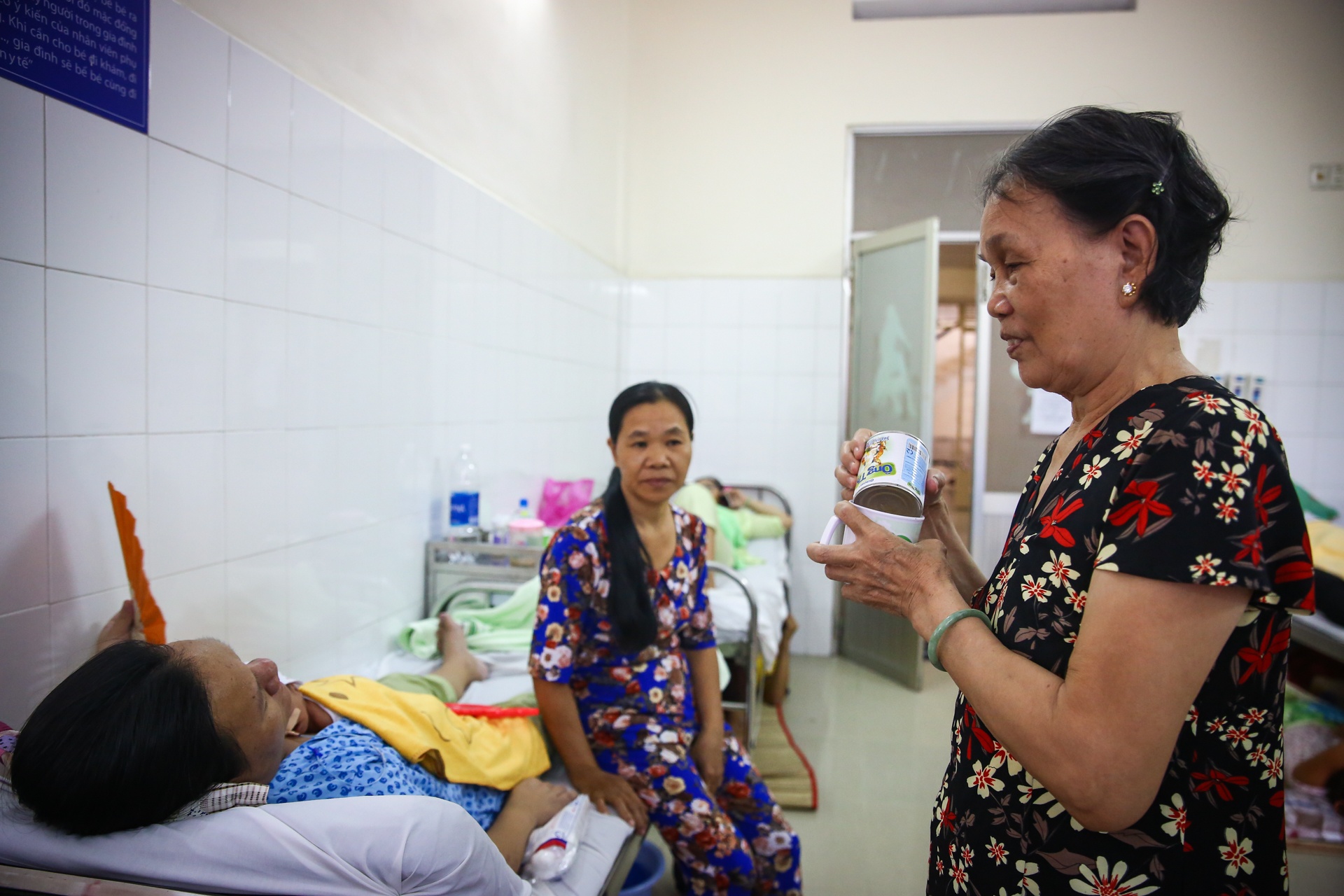 nhung em be kangaroo trong chiec tui cua me anh 27