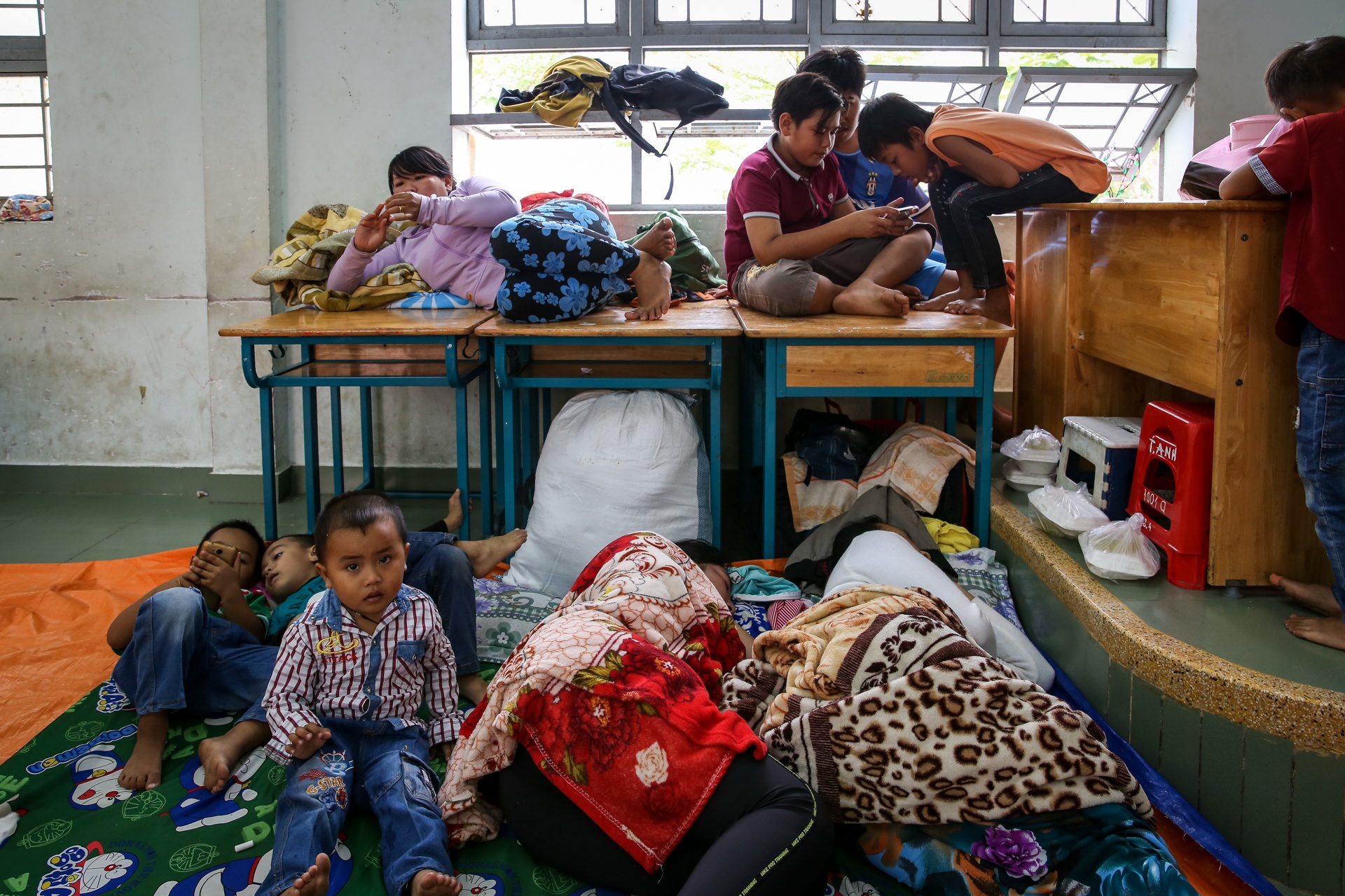 canh tru bao cua nguoi dan o huyen dao can gio anh 9