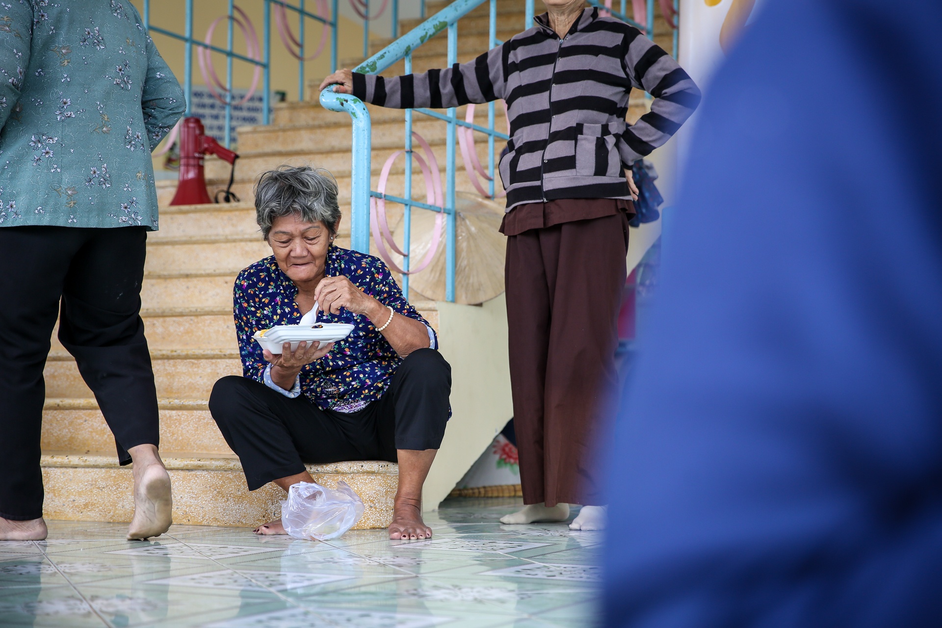 canh tru bao cua nguoi dan o huyen dao can gio anh 4