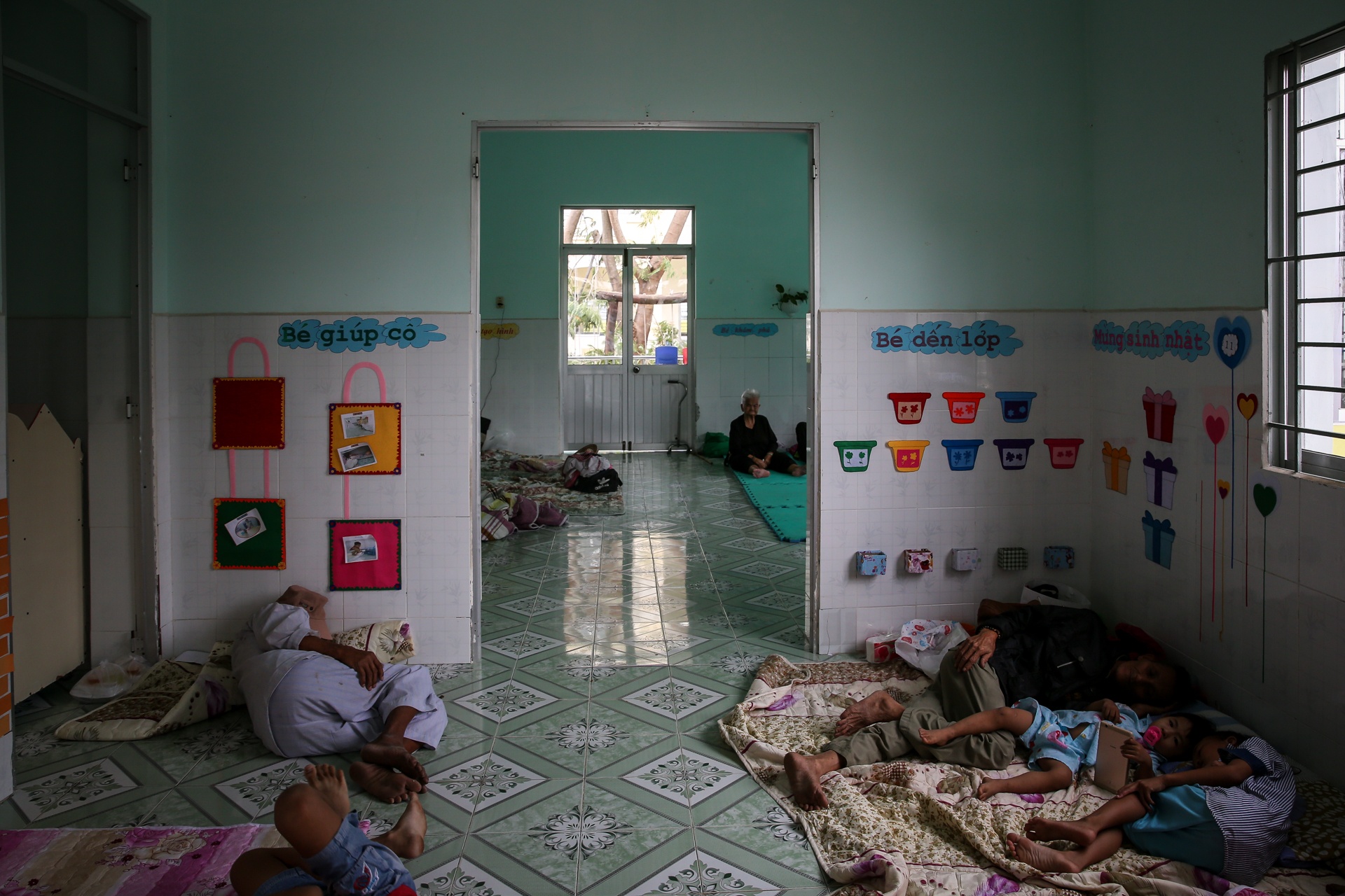 canh tru bao cua nguoi dan o huyen dao can gio anh 5