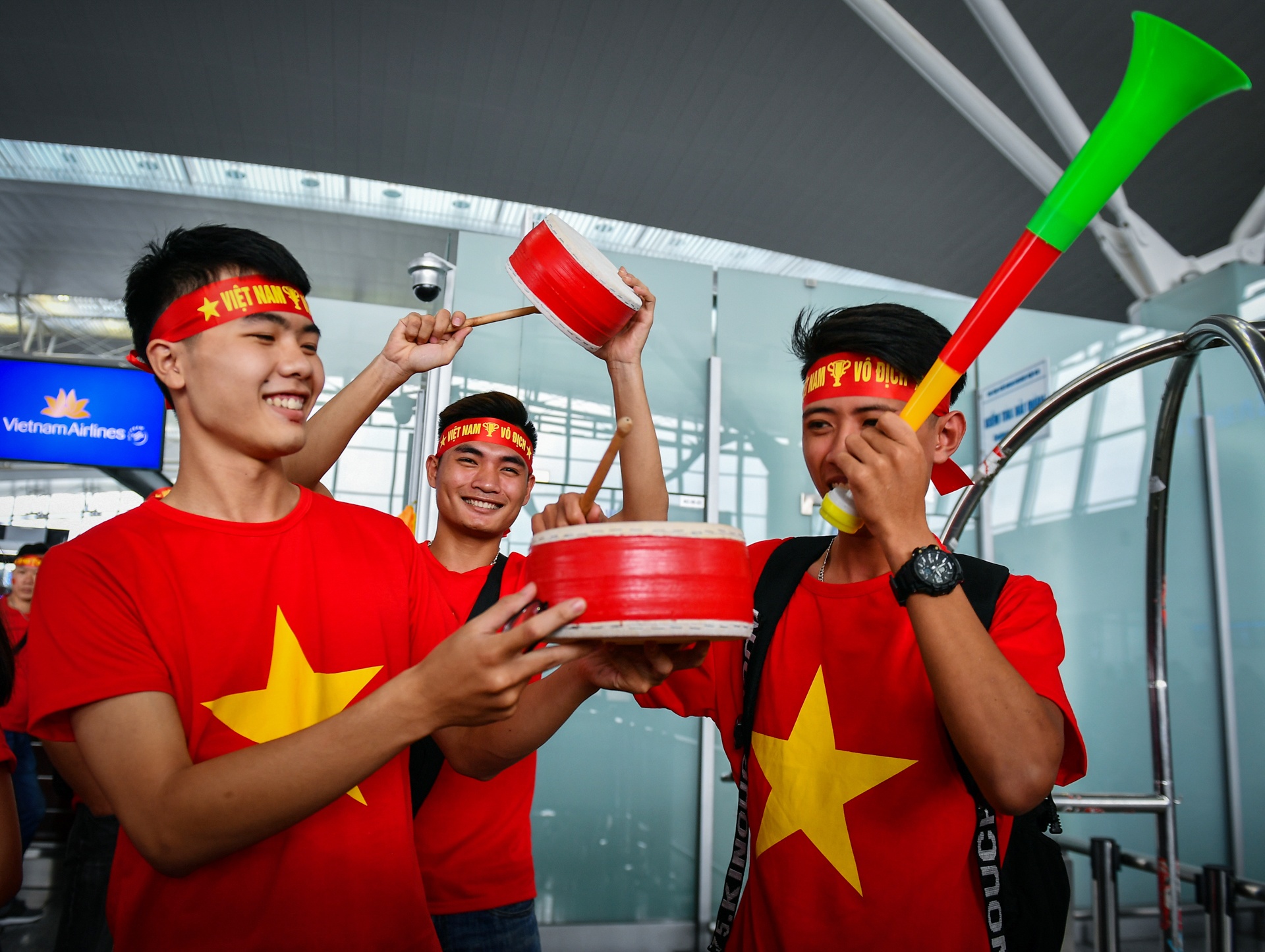 co dong vien sai gon hung huc khi the truoc gio sang philippines anh 14