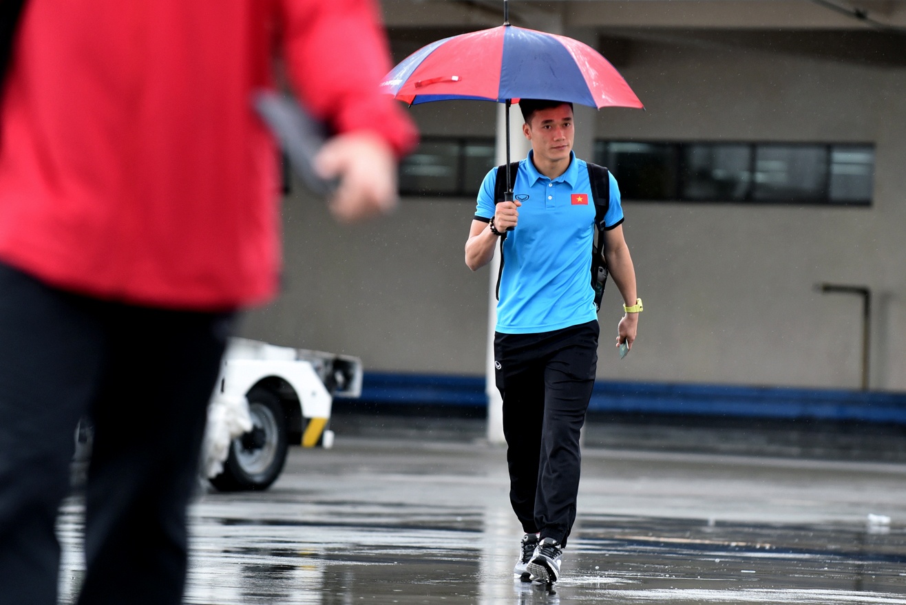 hanh trinh sang Philippines co vu doi tuyen Viet Nam cua gan 300 co dong vien sai gon anh 5