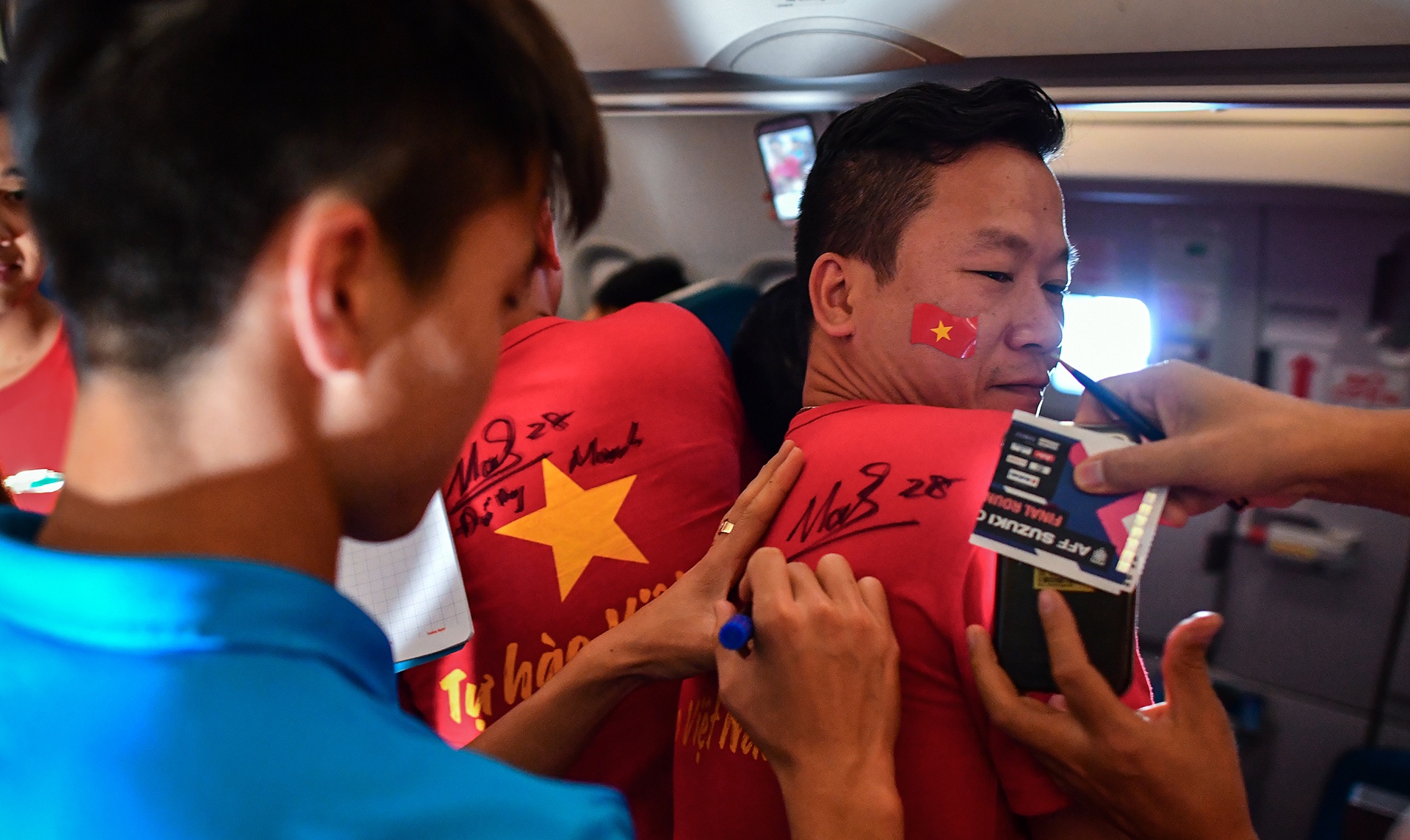 hanh trinh sang Philippines co vu doi tuyen Viet Nam cua gan 300 co dong vien sai gon anh 4