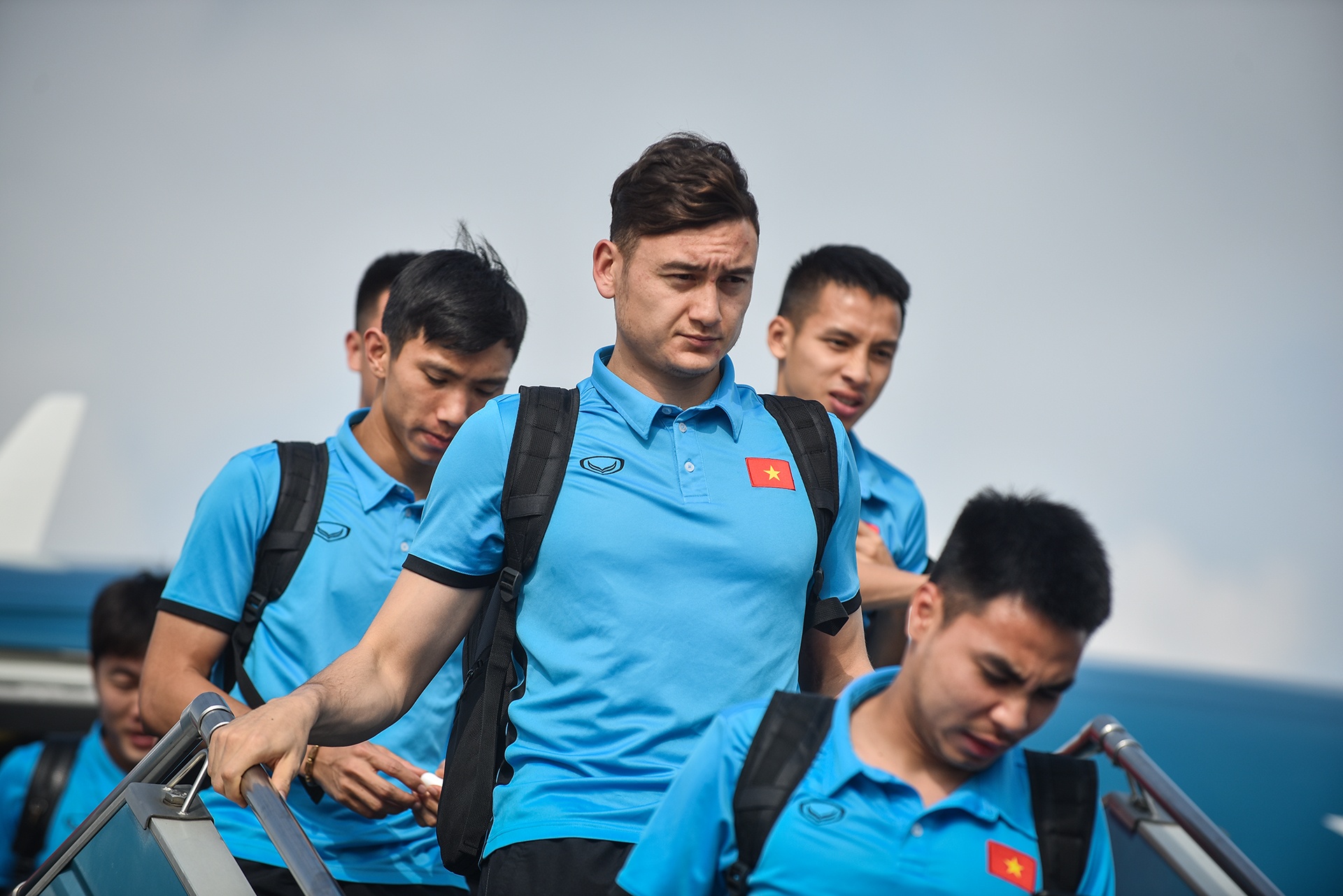 hanh trinh sang Philippines co vu doi tuyen Viet Nam cua gan 300 co dong vien sai gon anh 7