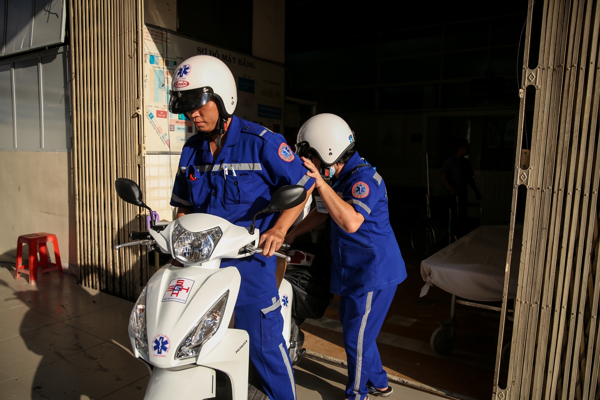 xe máy cấp cứu ảnh 11 xe may cap cuu anh 11