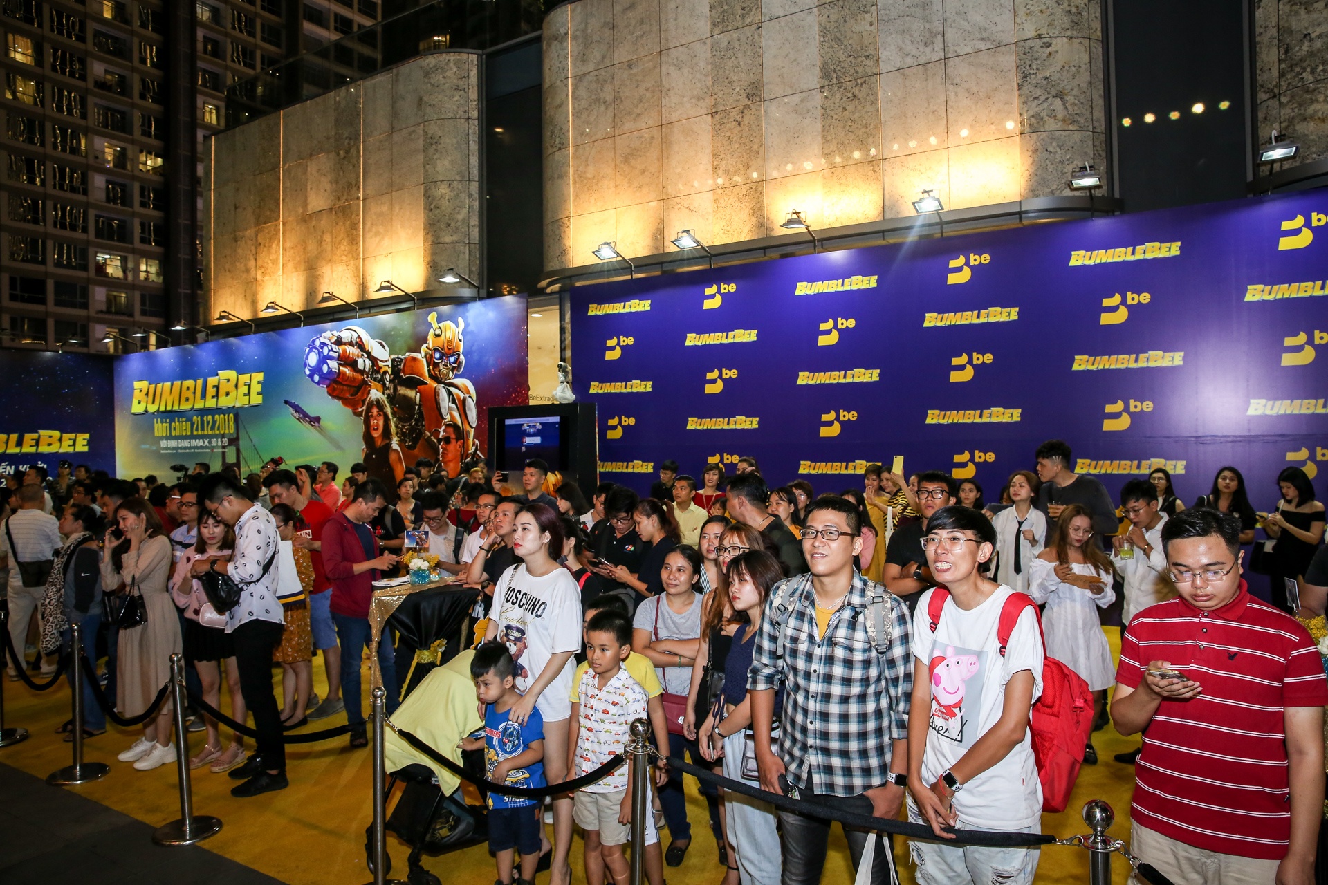 Bumblebee ,  ung dung be anh 1