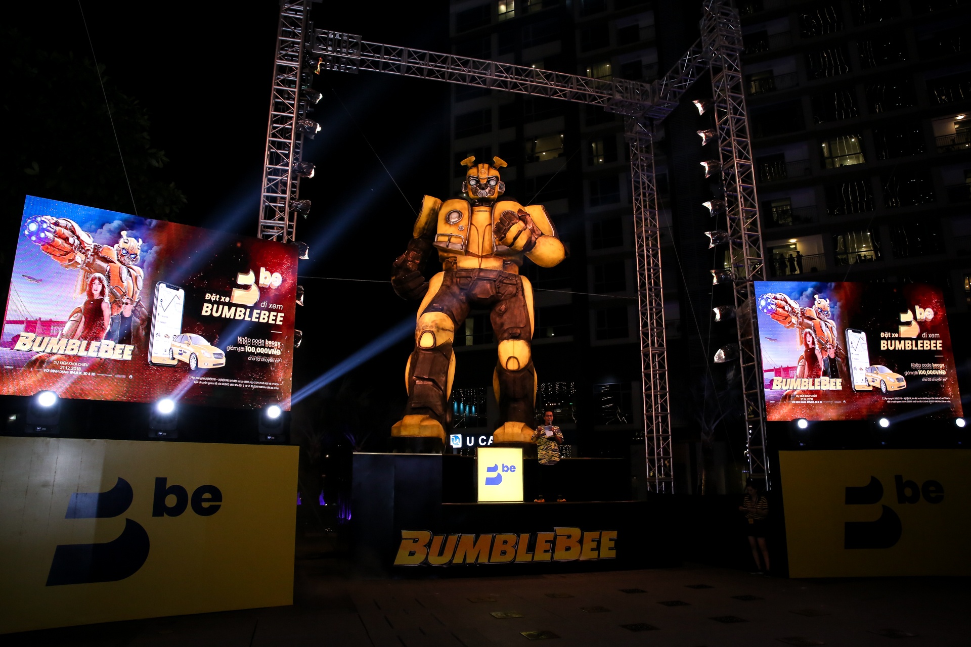 Bumblebee ,  ung dung be anh 2