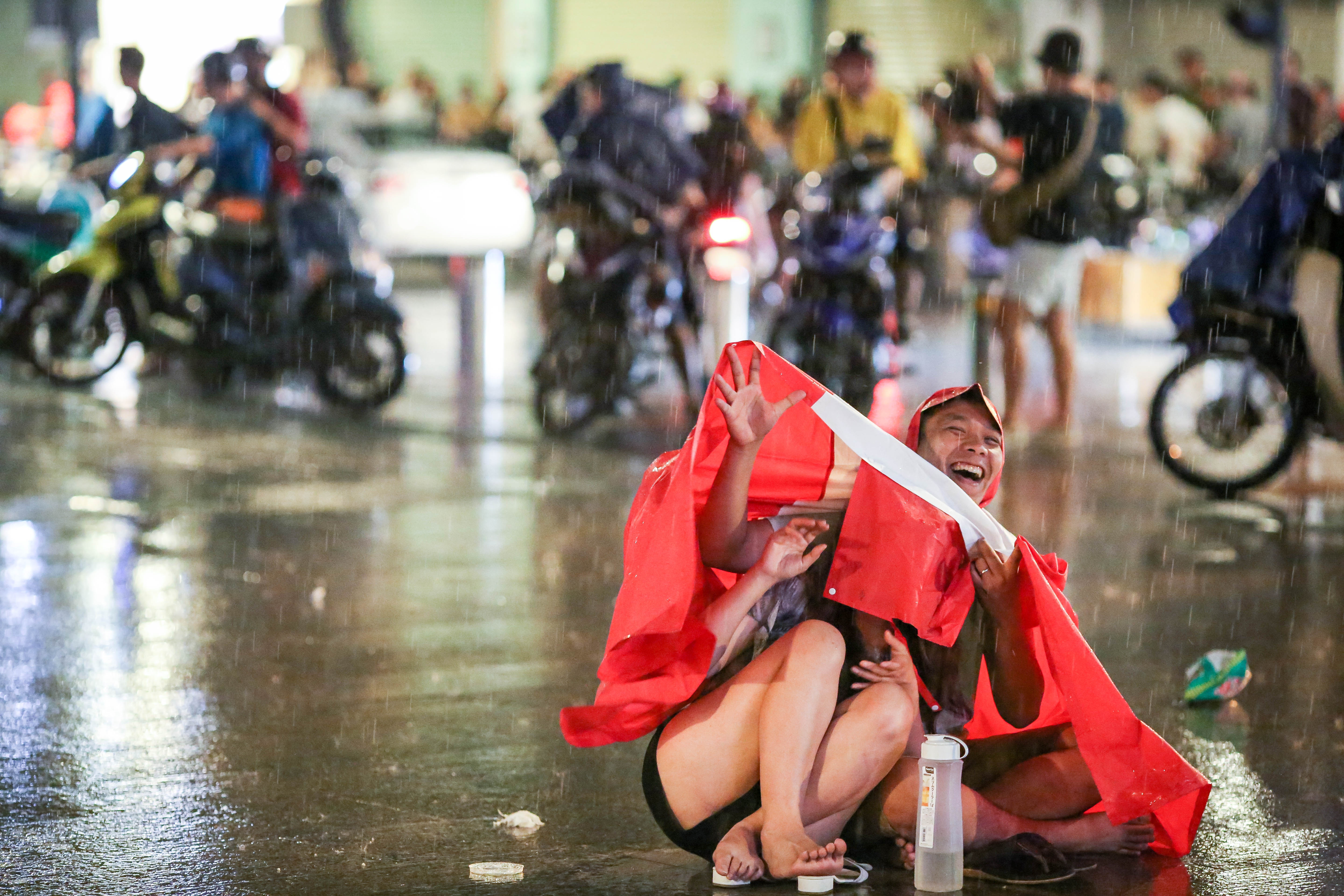 co dong vien nu Sai Gon xinh dep co vu cuong nhiet cho doi tuyen viet nam anh 7