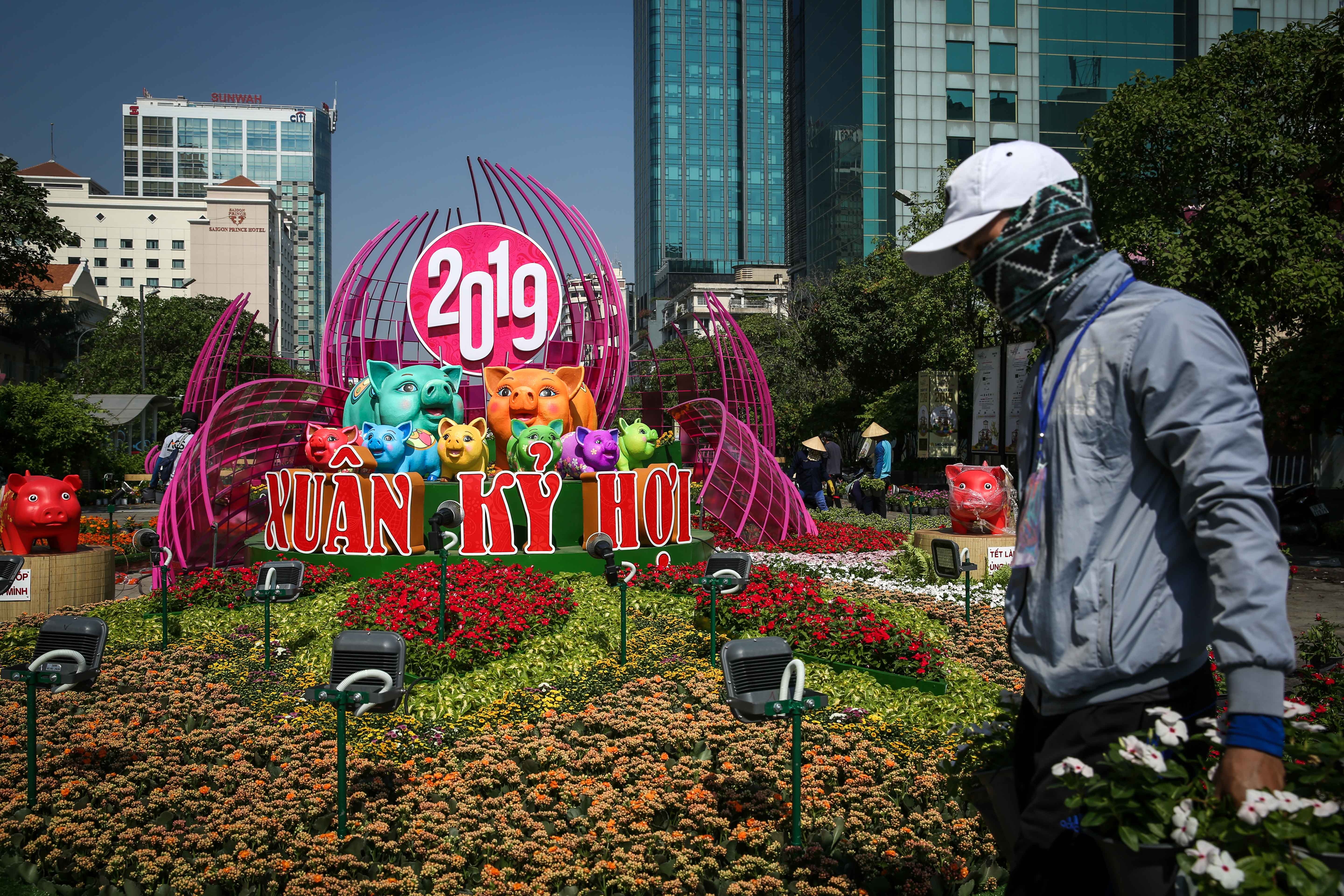 dan heo linh vat o duong hoa nguyen hue anh 1