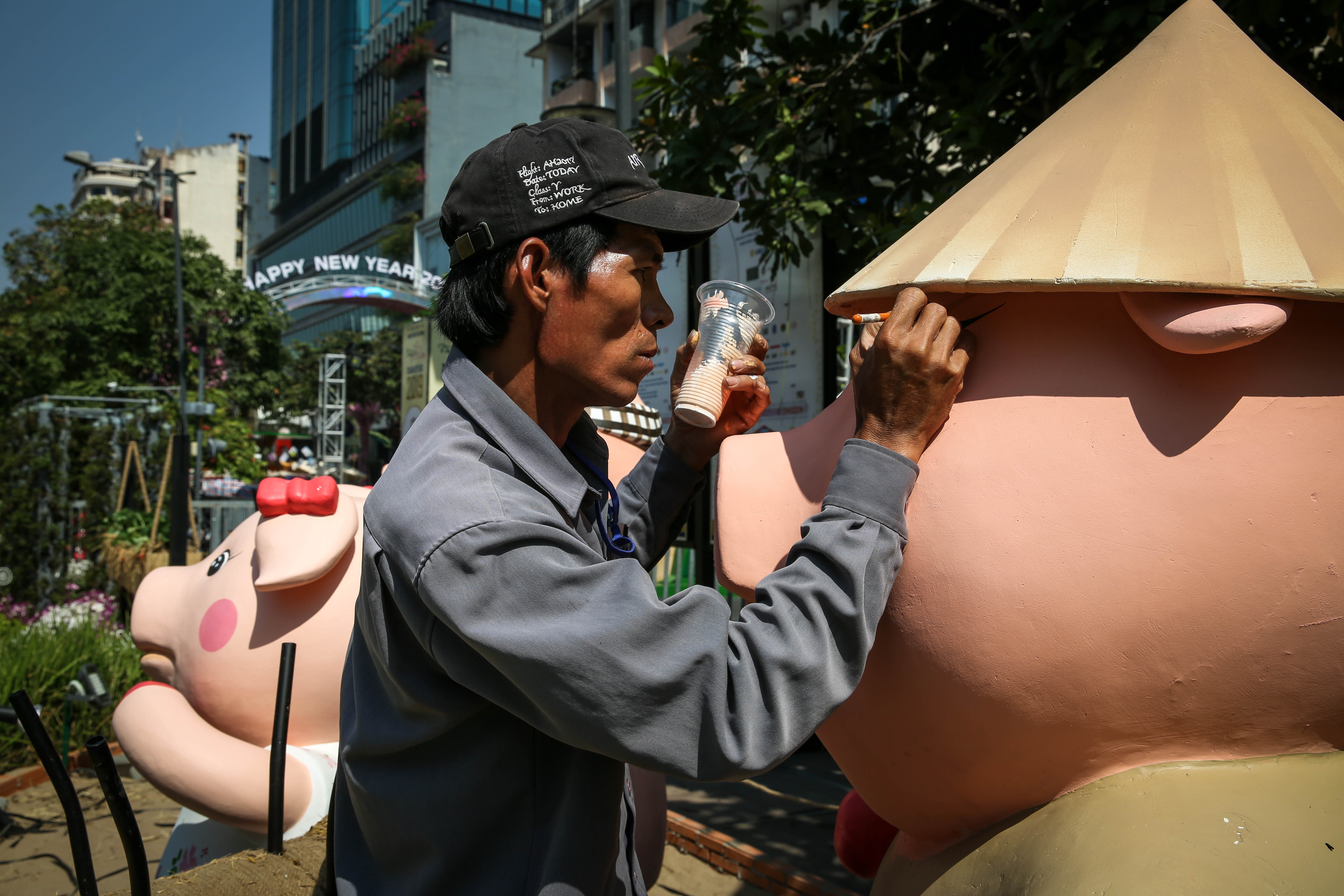 dan heo linh vat o duong hoa nguyen hue anh 9