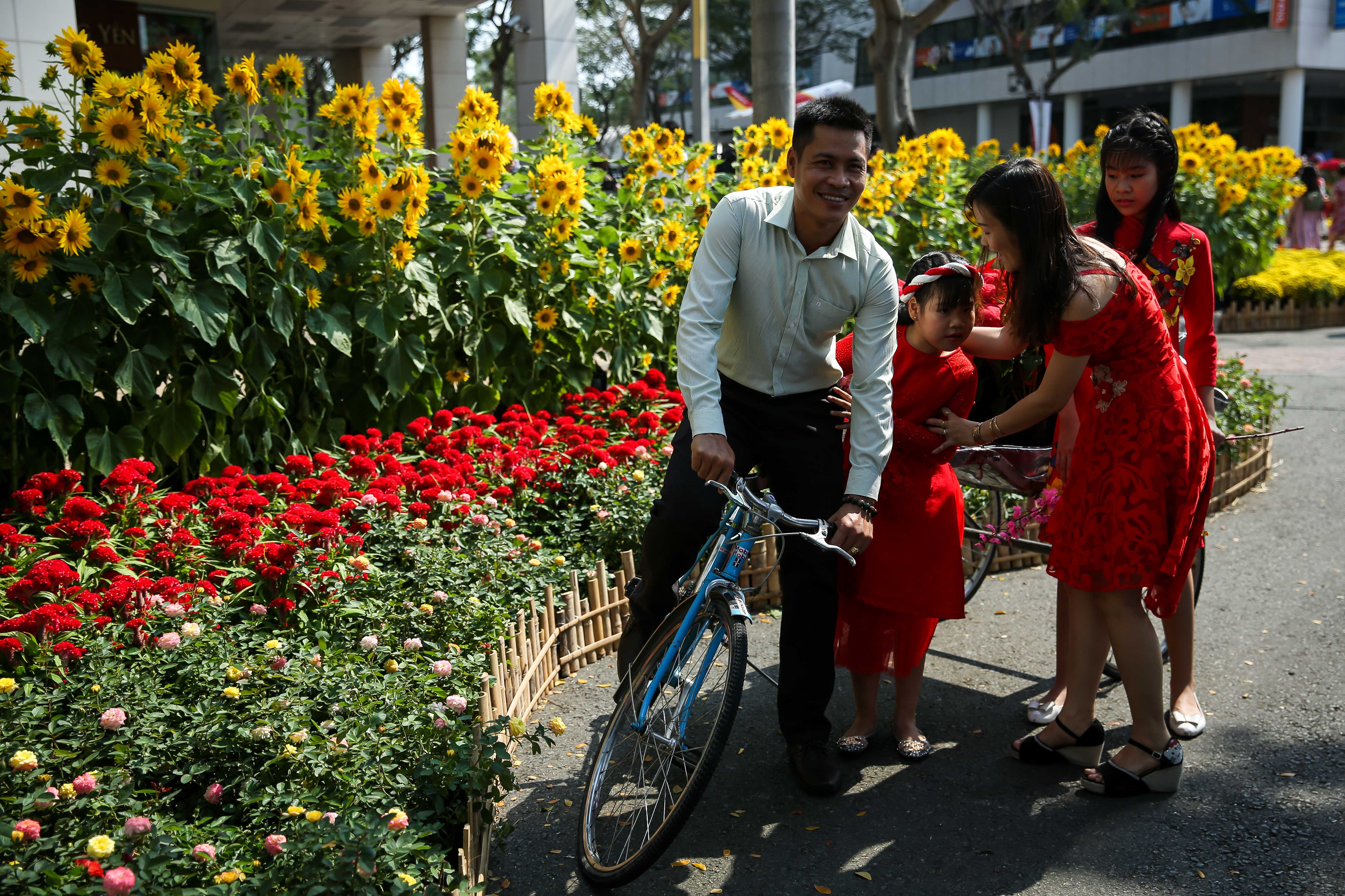 xo day o hoi hoa xuan Phu My Hung anh 6