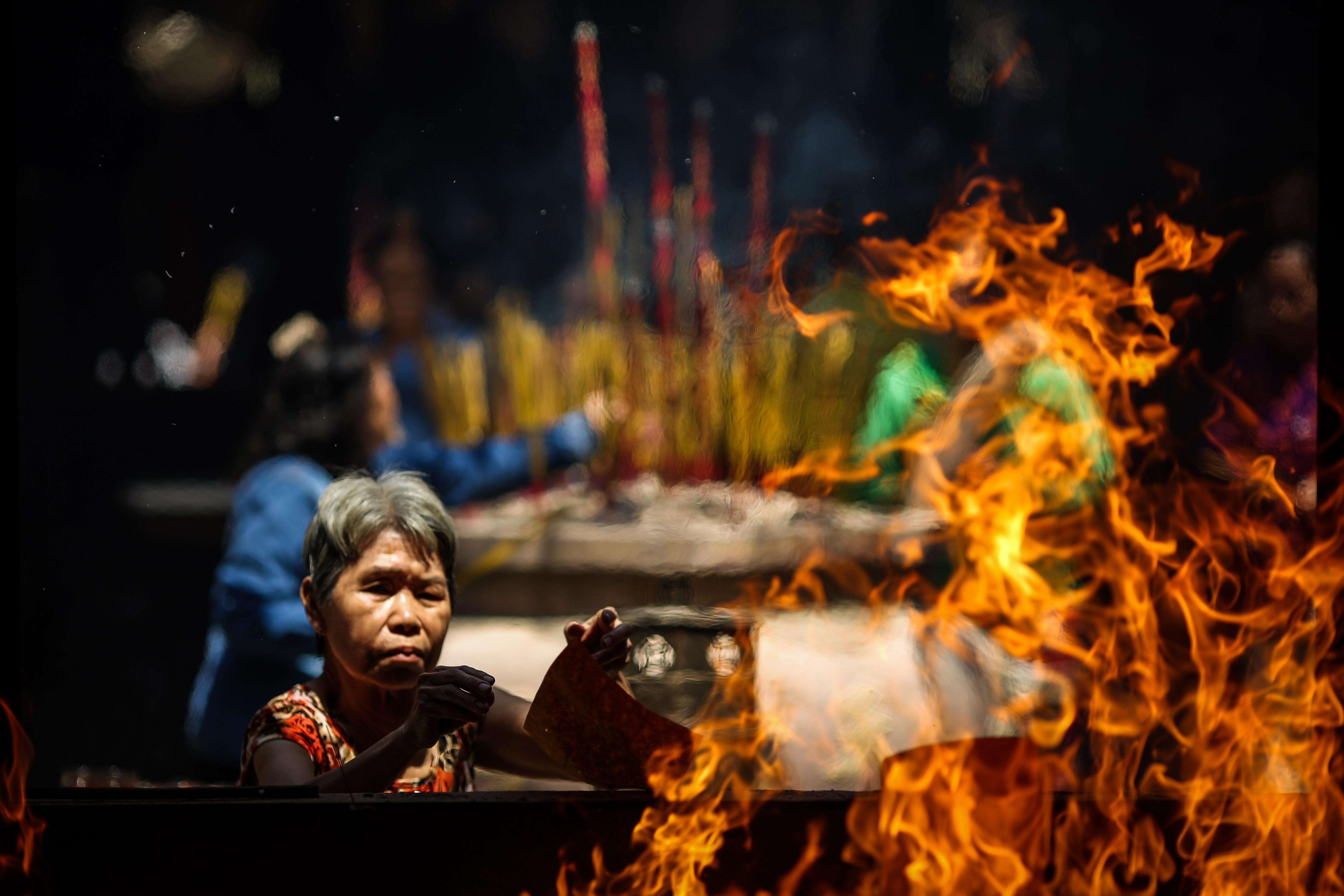Chua Ba Sai Gon chim trong nhang khoi ngay Tet Nguyen tieu hinh anh