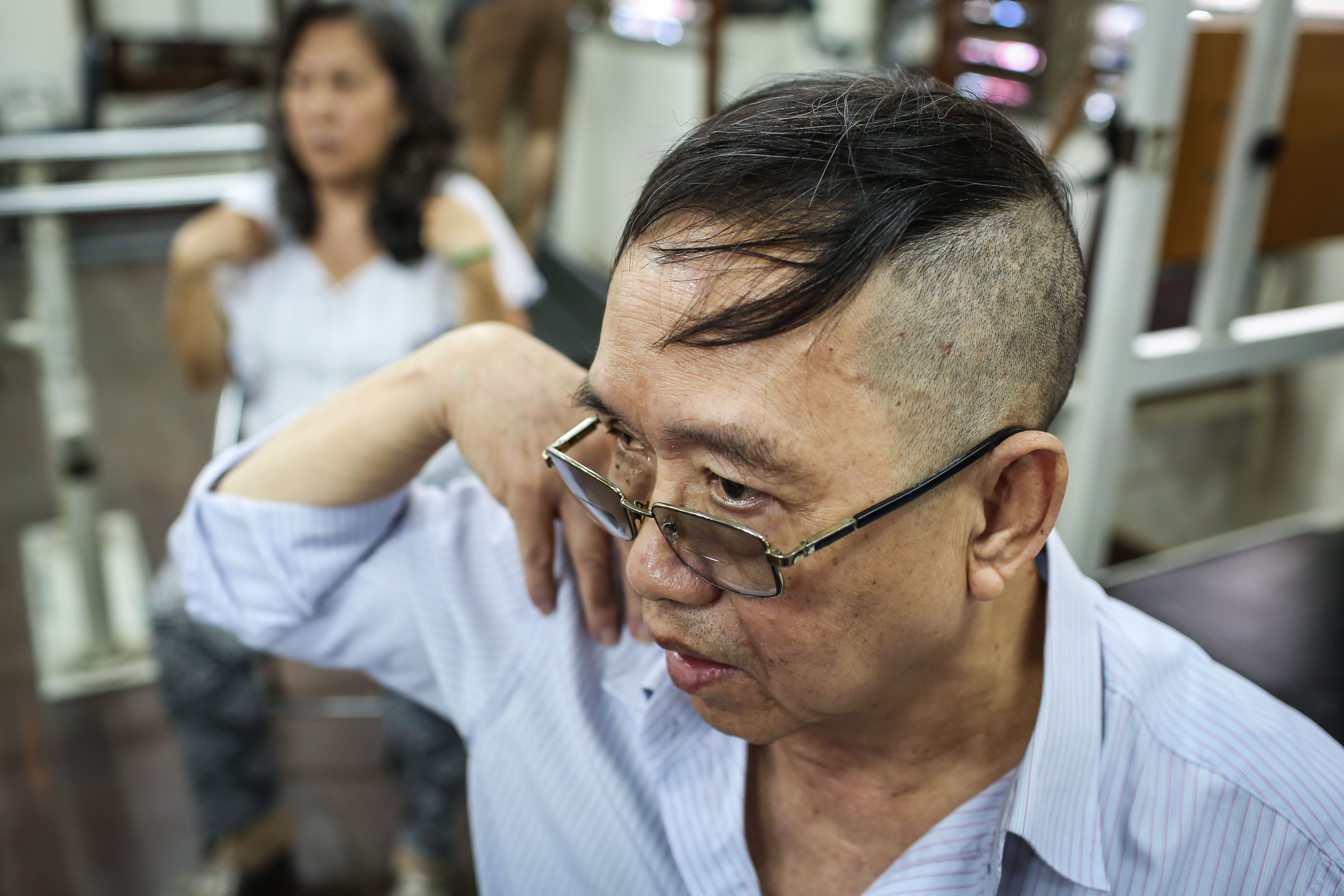 những người đi tìm sự bình thường bằng vật lý trị liệu ảnh 17 nhung nguoi di tim su binh thuong bang vat ly tri lieu anh 17