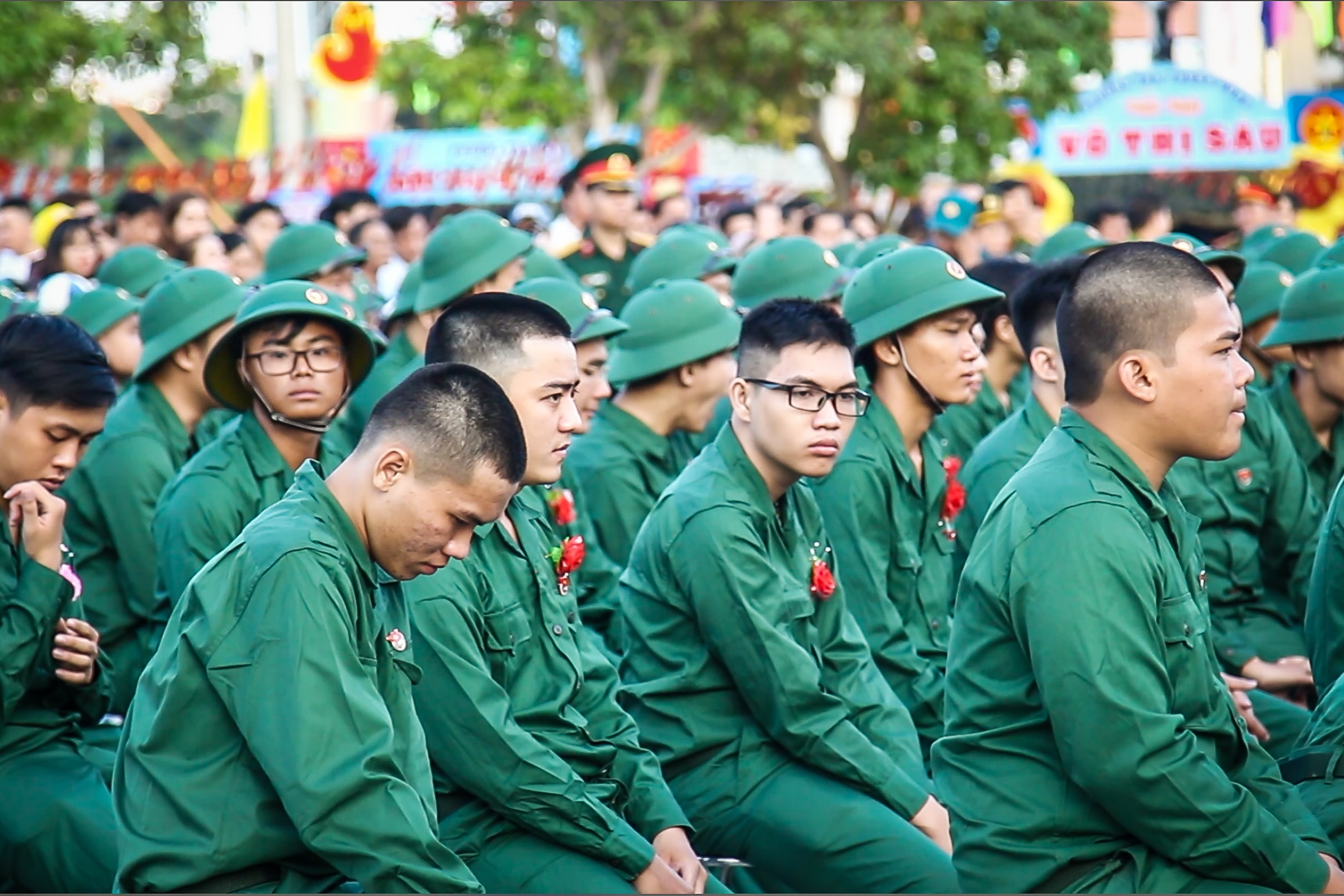 Tan binh Sai Gon len duong nhap ngu anh 1