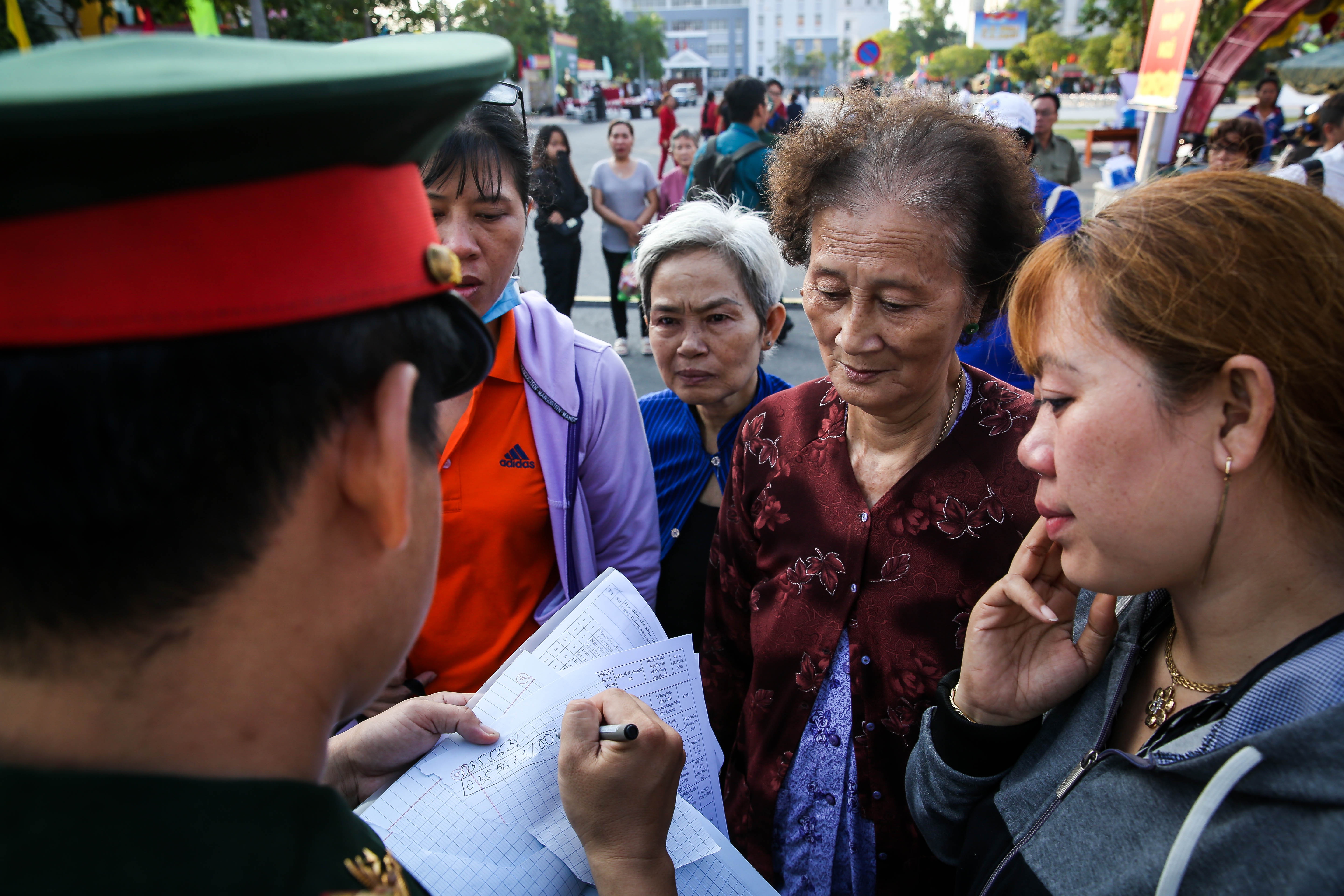 Tan binh Sai Gon len duong nhap ngu anh 4