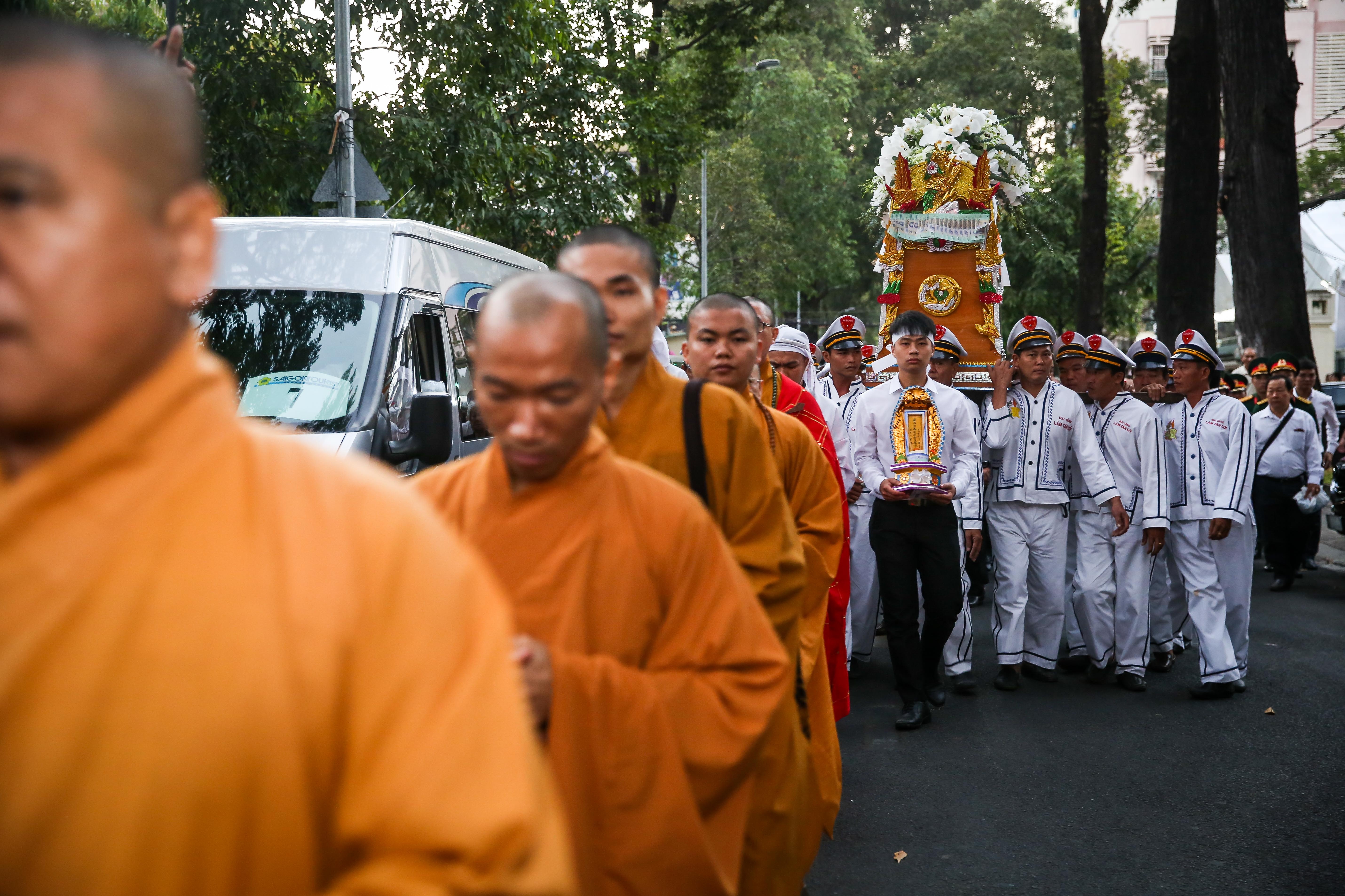 le truy dieu tham dam nuoc mat Pho Chu tich UBND TP.HCM Nguyen Thi Thu anh 12