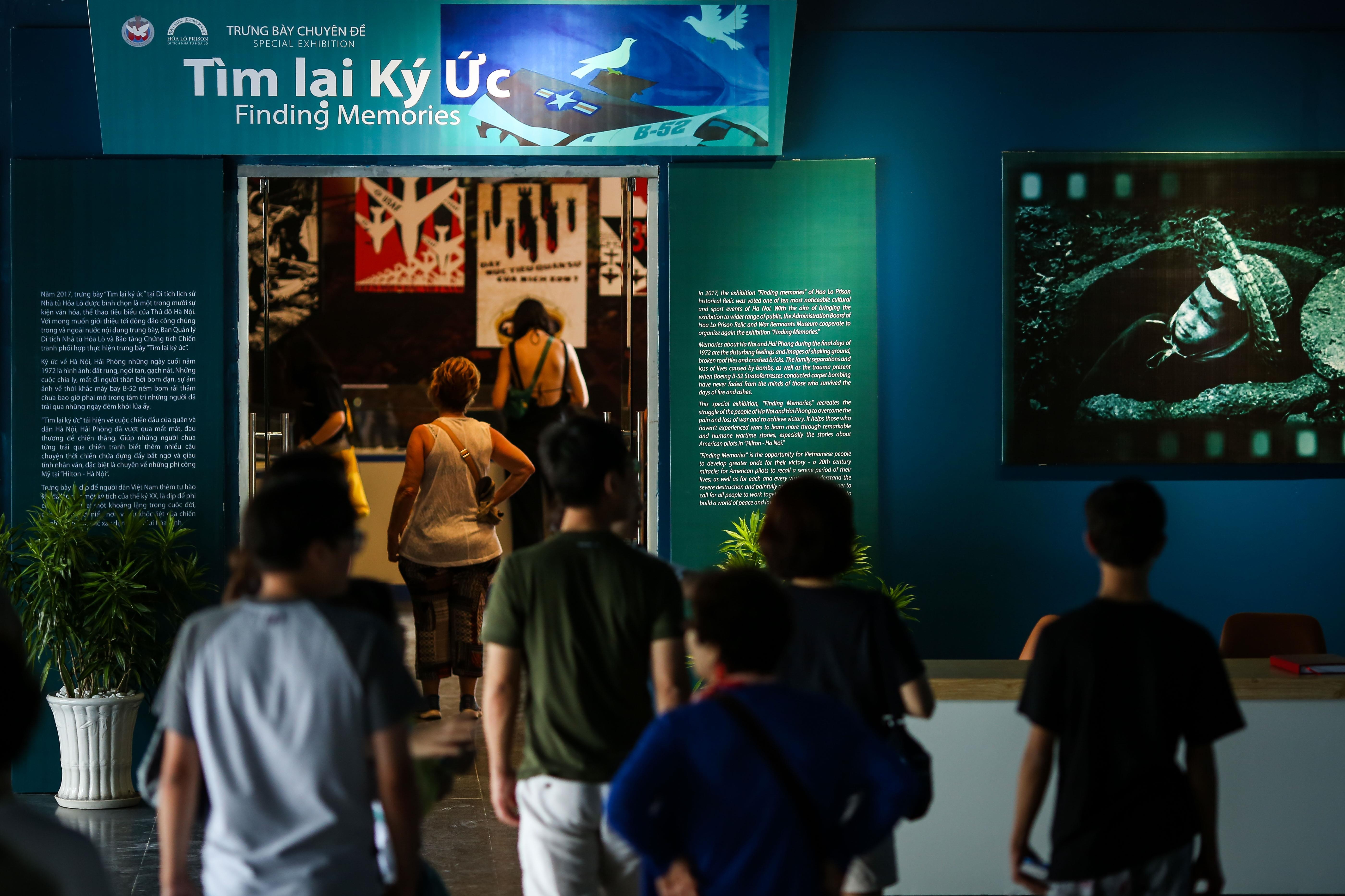 trien lam 'tim lai ky uc' tai sai gon anh 2