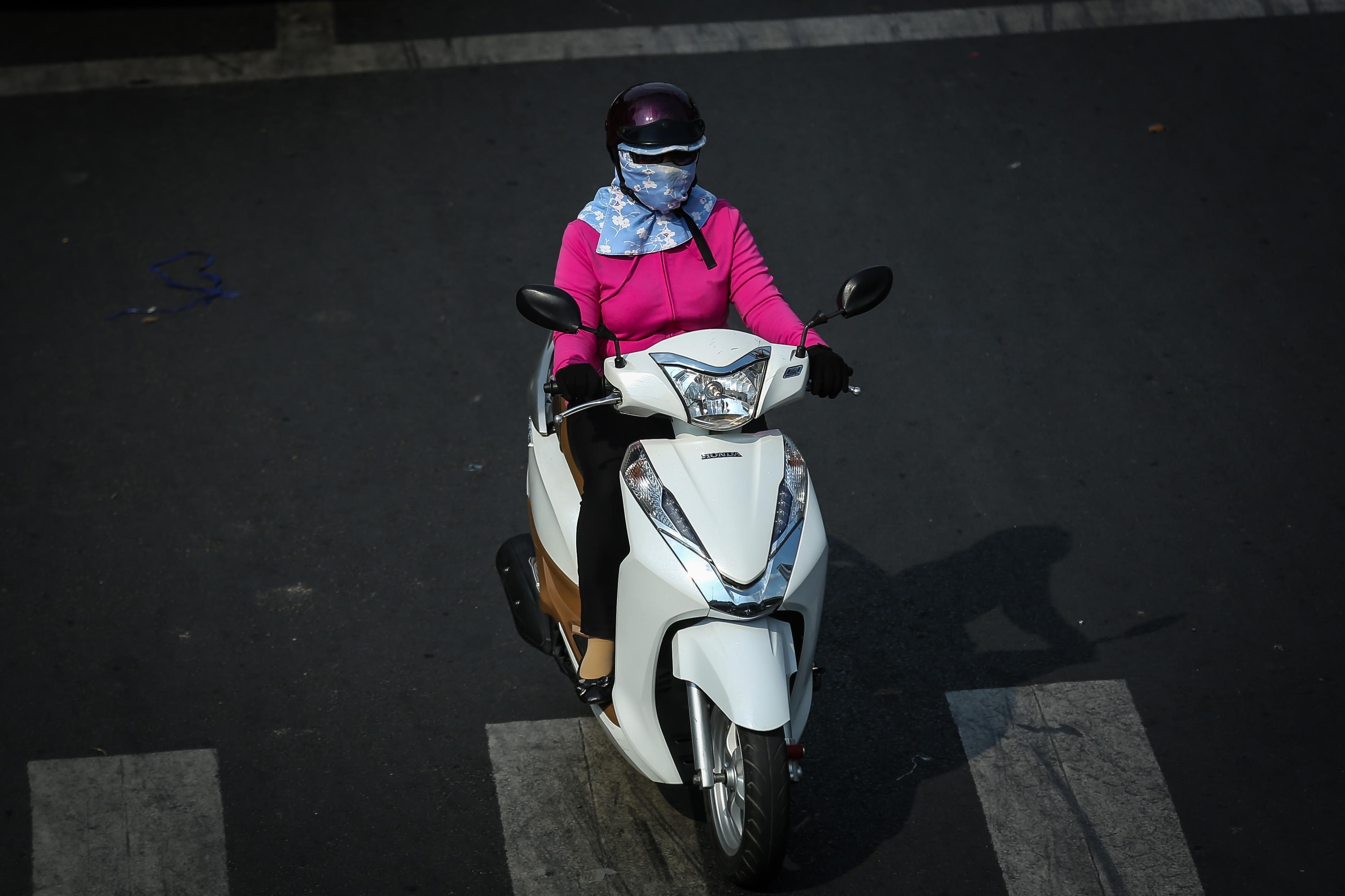 muon kieu trum kin mit cua dan sai gon mua nang nong anh 7