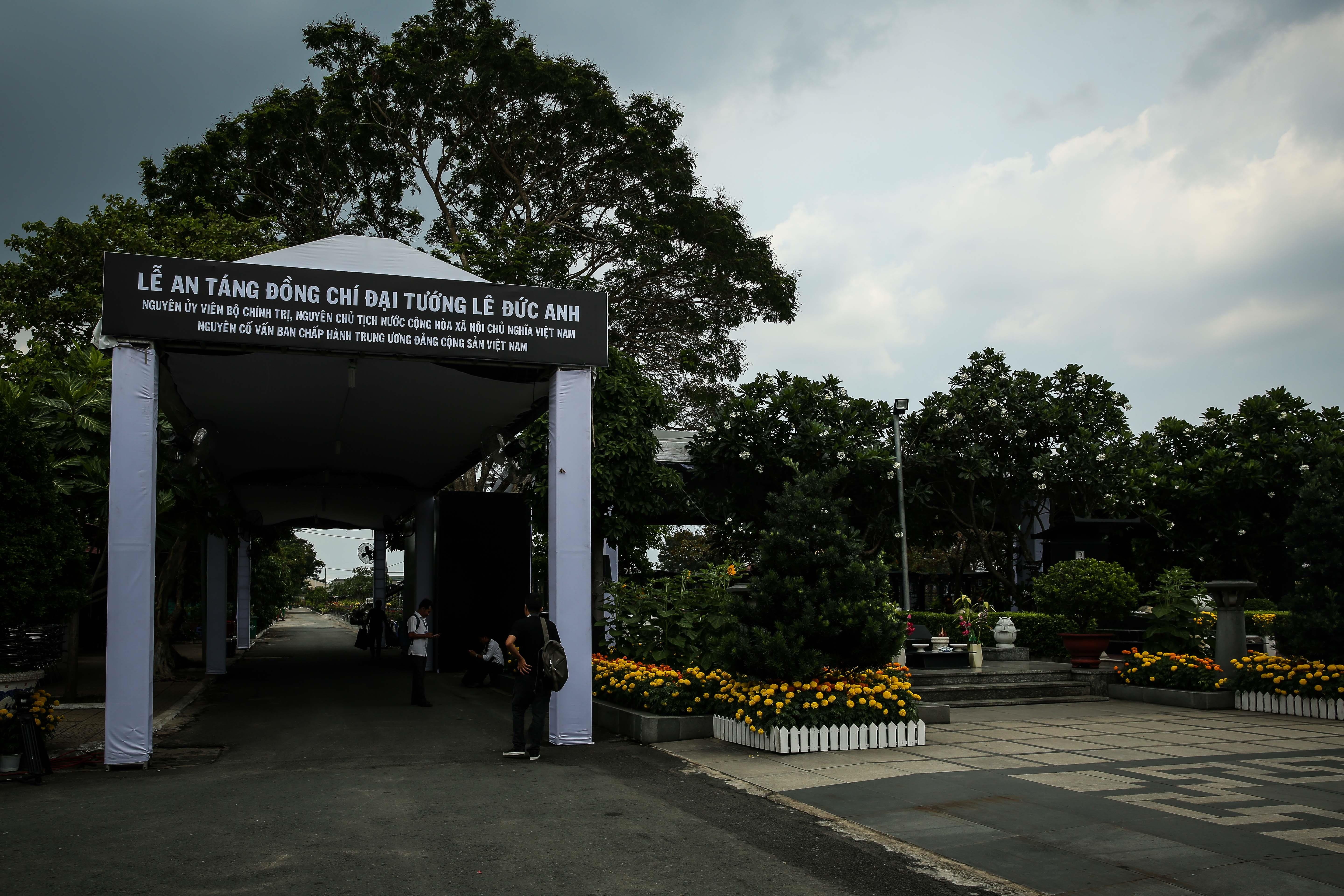 can canh noi an nghi cua nguyen chu tich nuoc le duc anh anh 2